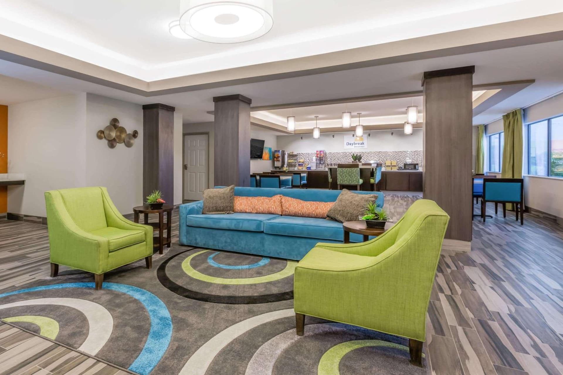 Days Inn & Suites by Wyndham Katy interior in Katy, TX — gallery photo 2