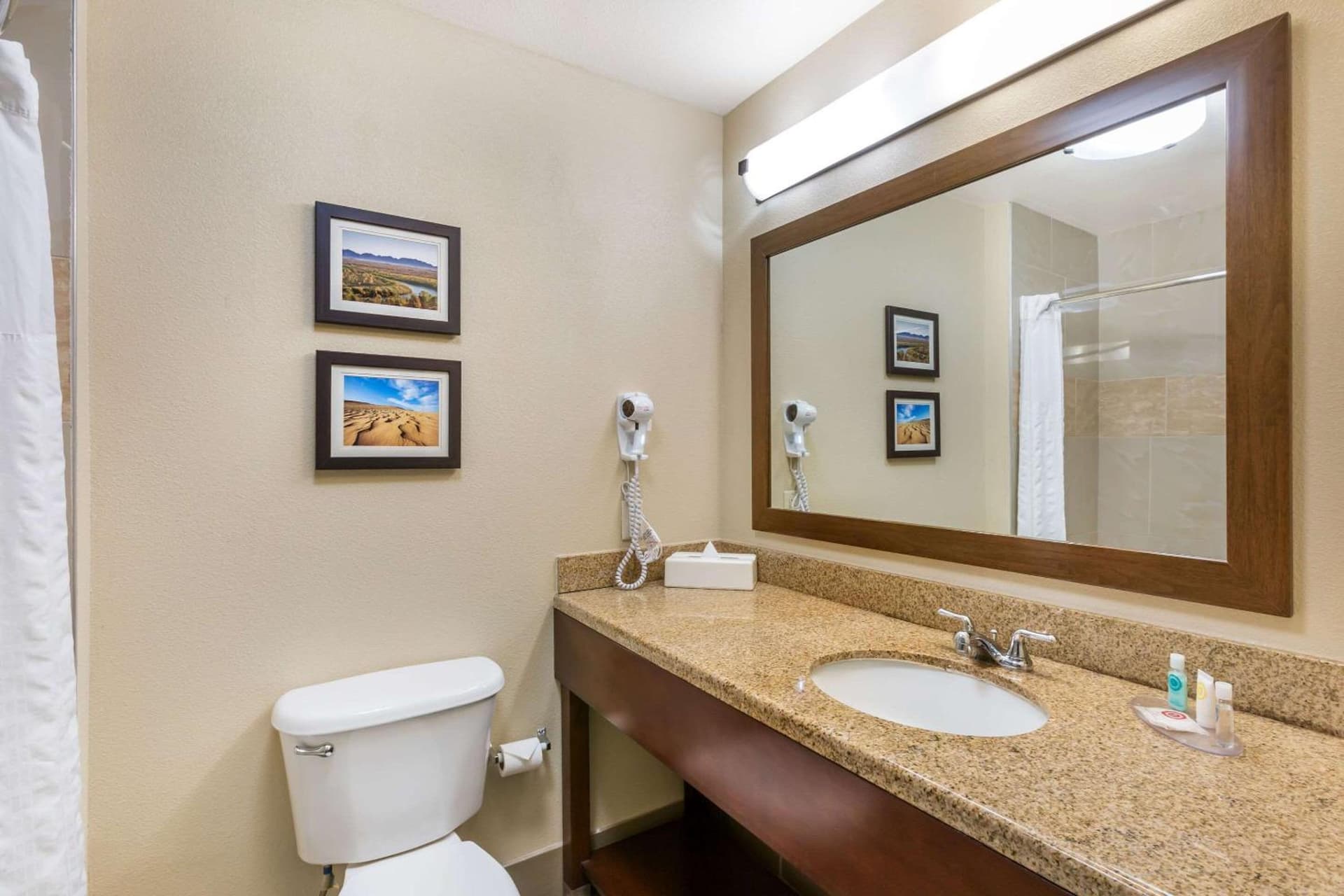 Comfort Inn and Suites Yuma I-8 gallery photo in Yuma, AZ — image 34