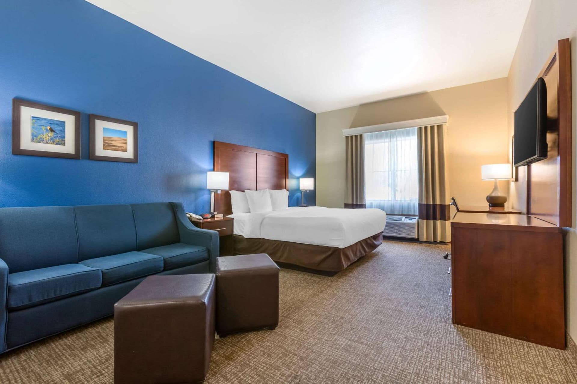 Comfort Inn and Suites Yuma I-8 gallery photo in Yuma, AZ — image 9