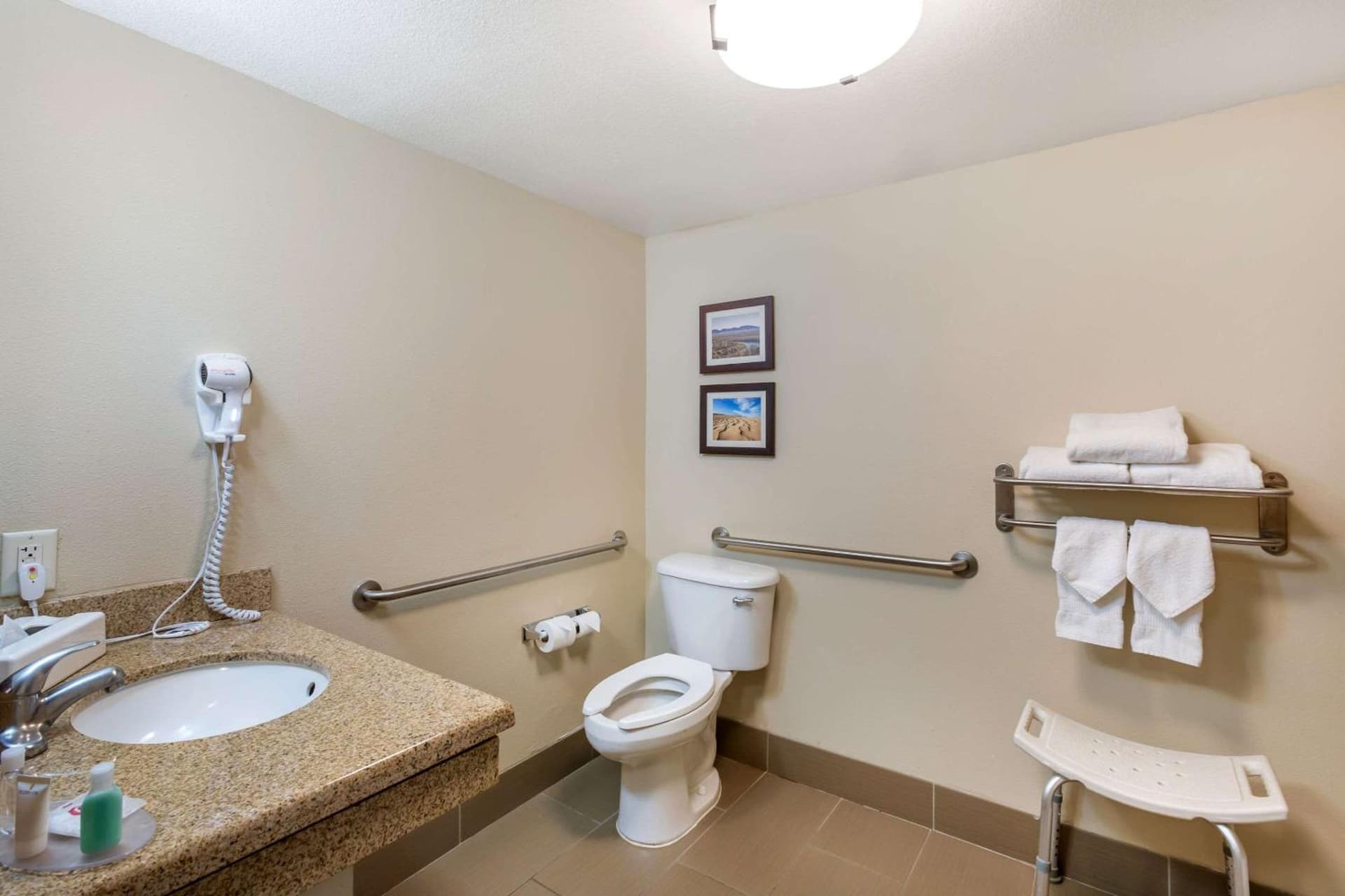 Comfort Inn and Suites Yuma I-8 gallery photo in Yuma, AZ — image 27