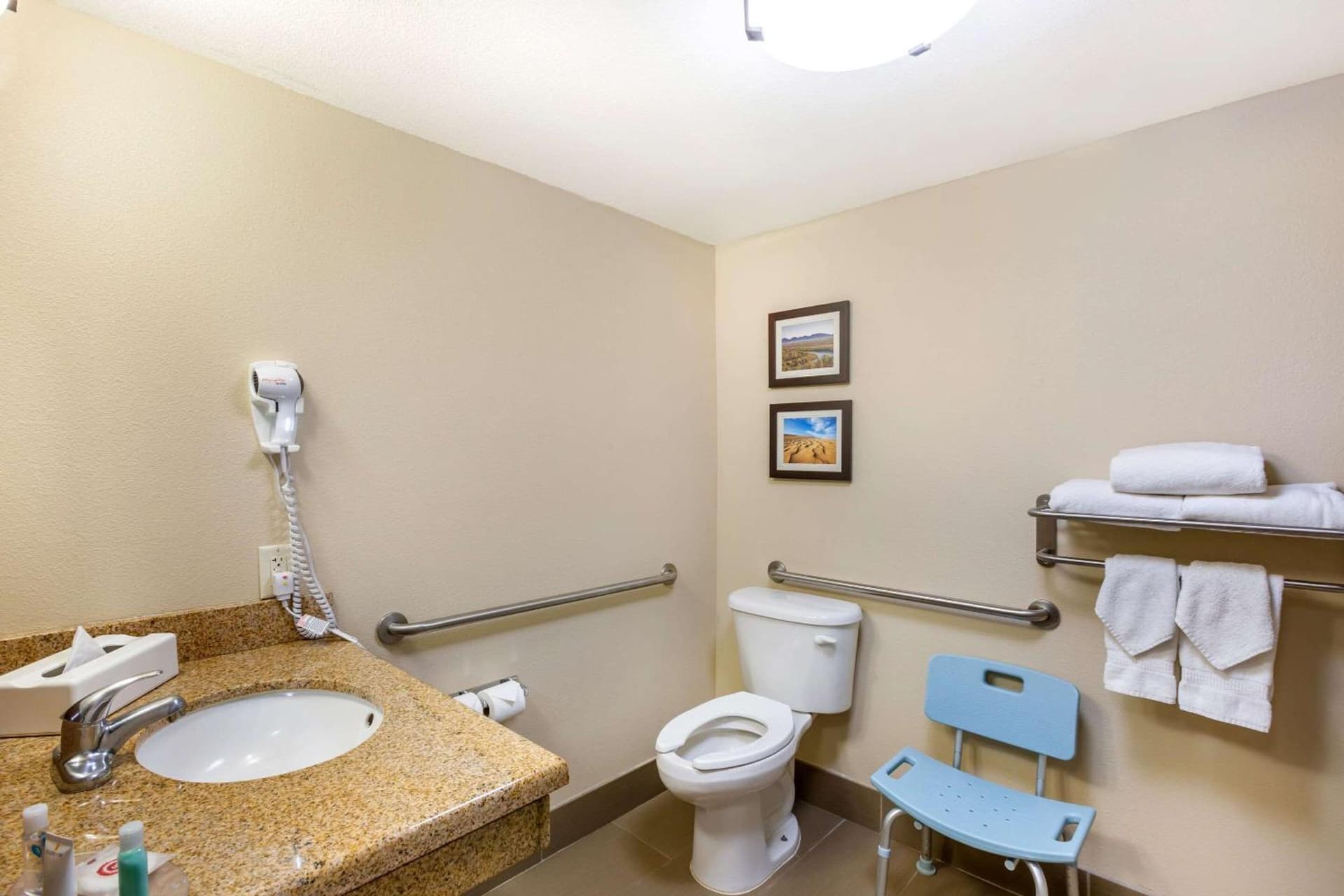 Comfort Inn and Suites Yuma I-8 gallery photo in Yuma, AZ — image 16
