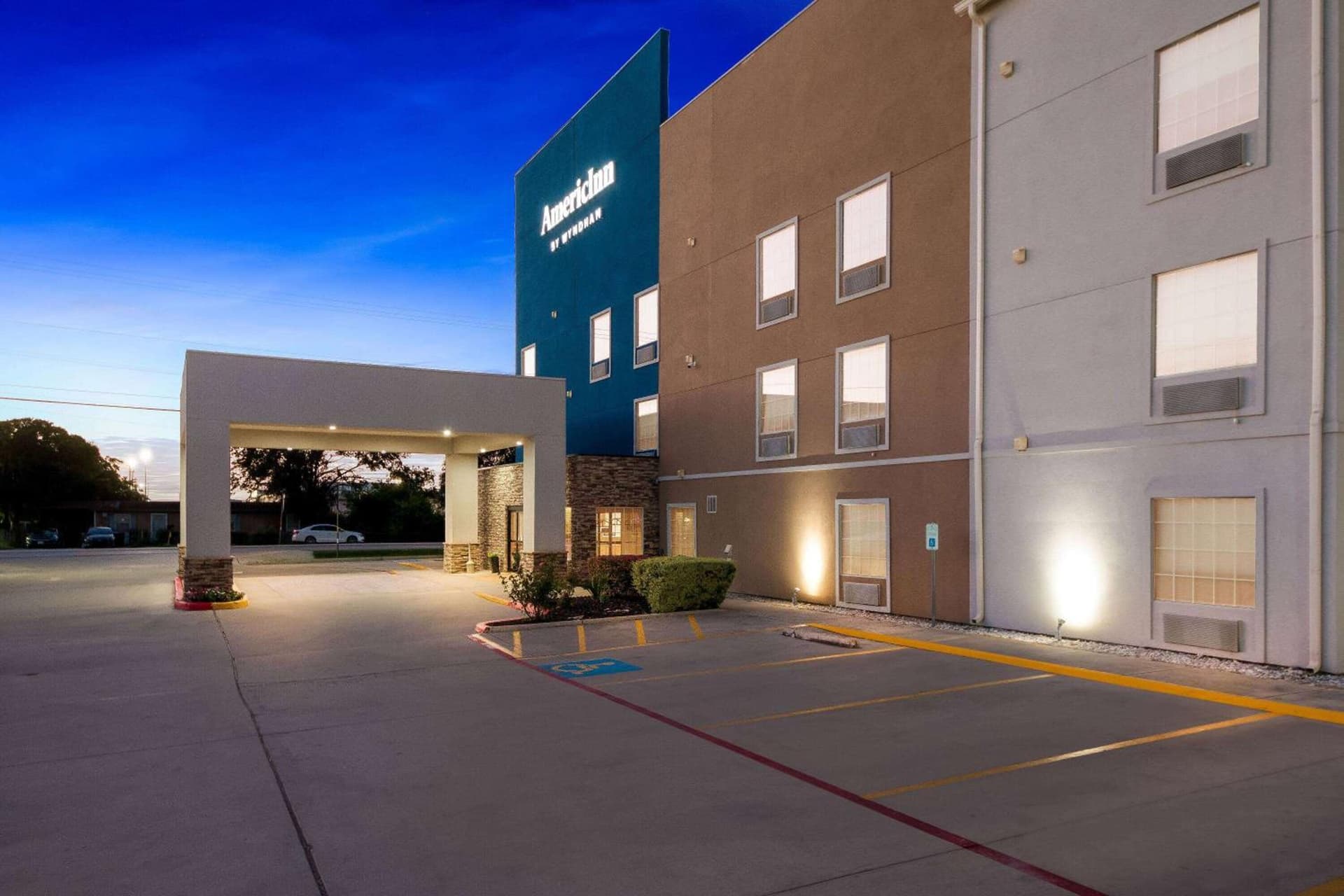 AmericInn by Wyndham New Braunfels gallery photo in New Braunfels, TX — image 10