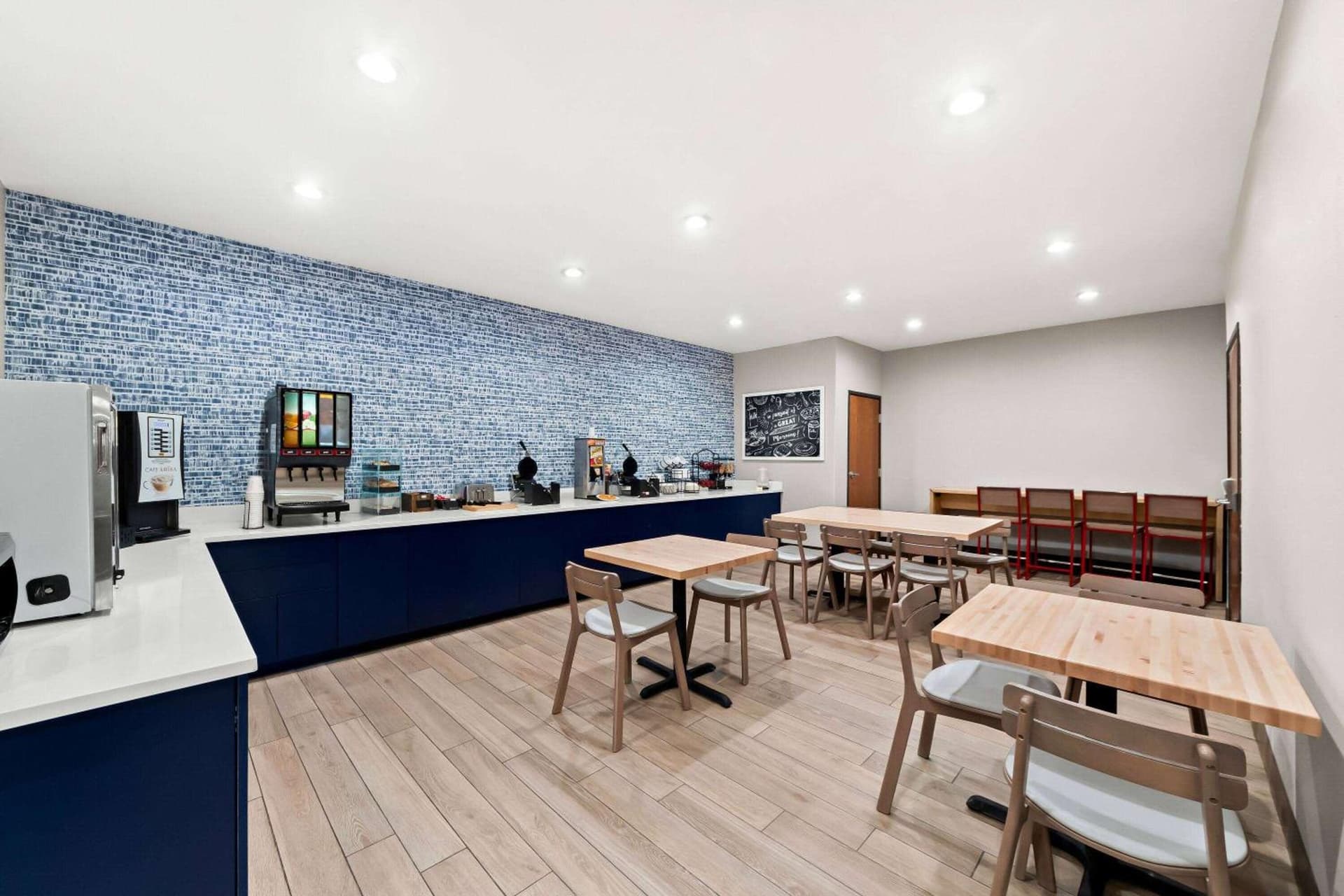 AmericInn by Wyndham New Braunfels gallery photo in New Braunfels, TX — image 17