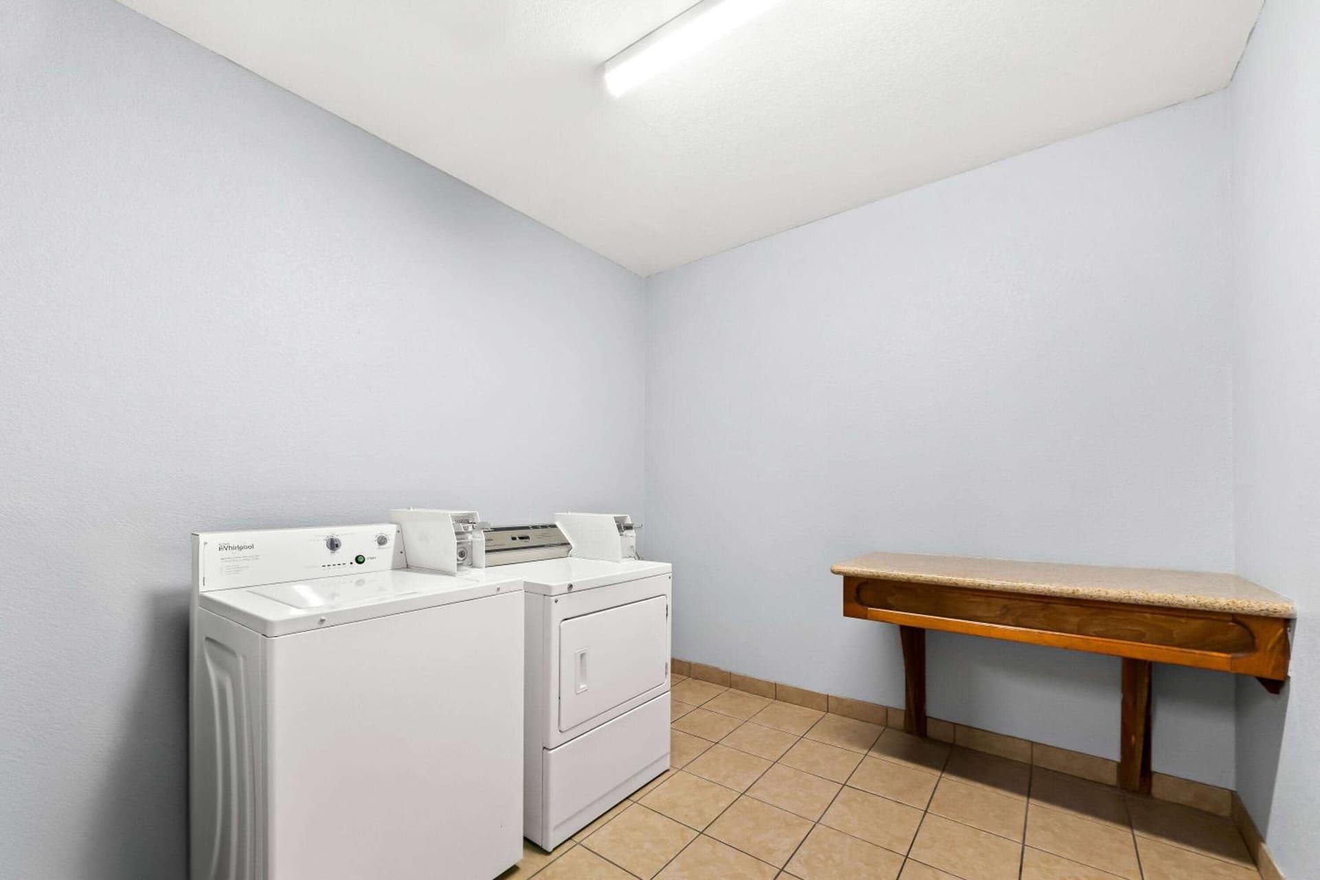 AmericInn by Wyndham New Braunfels gallery photo in New Braunfels, TX — image 4
