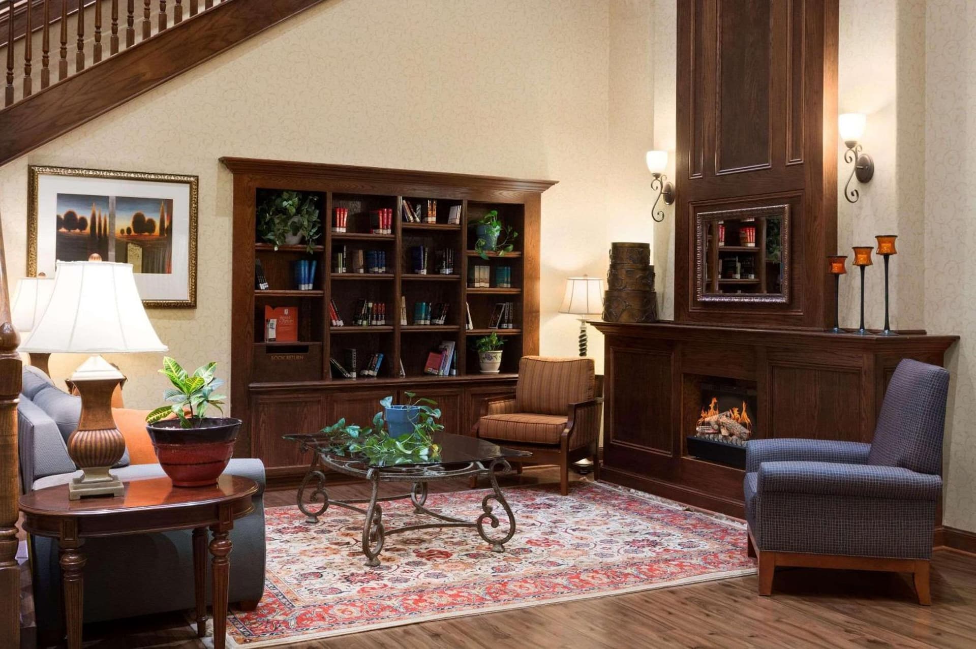 Country Inn & Suites by Radisson, Oklahoma City - Quail Springs, OK interior in Oklahoma City, OK — gallery photo 2