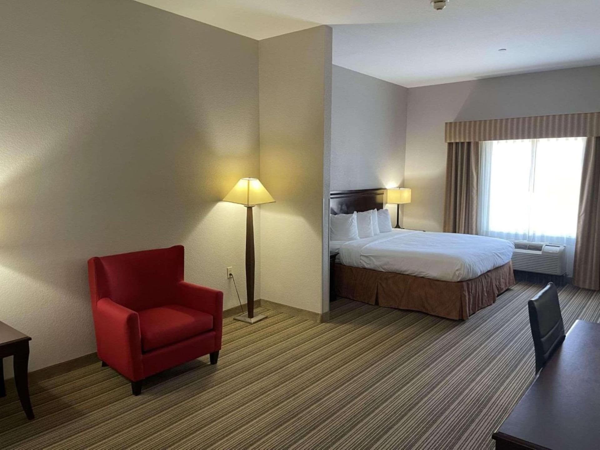 Country Inn & Suites by Radisson, Oklahoma City - Quail Springs, OK gallery photo in Oklahoma City, OK — image 22