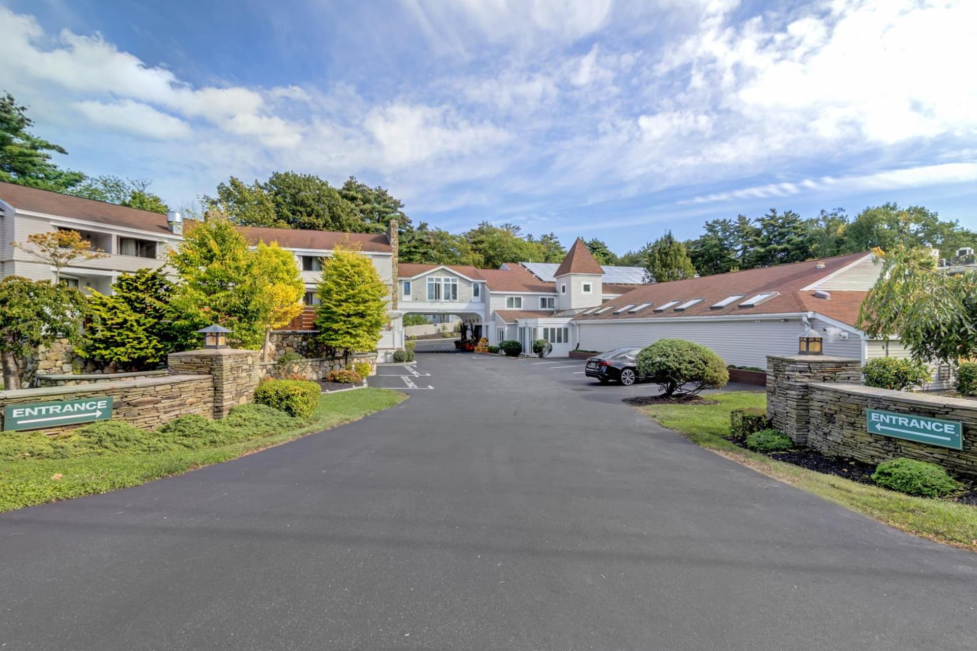 The Meadowmere Resort featured exterior or lobby in Ogunquit — similar hotel