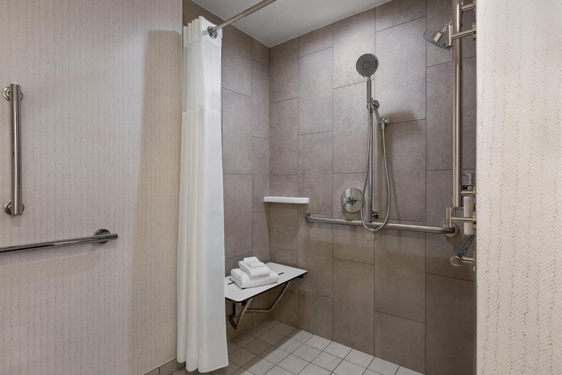 Holiday Inn Nashville Downtown - Stadium by IHG gallery photo in Nashville, TN — image 17