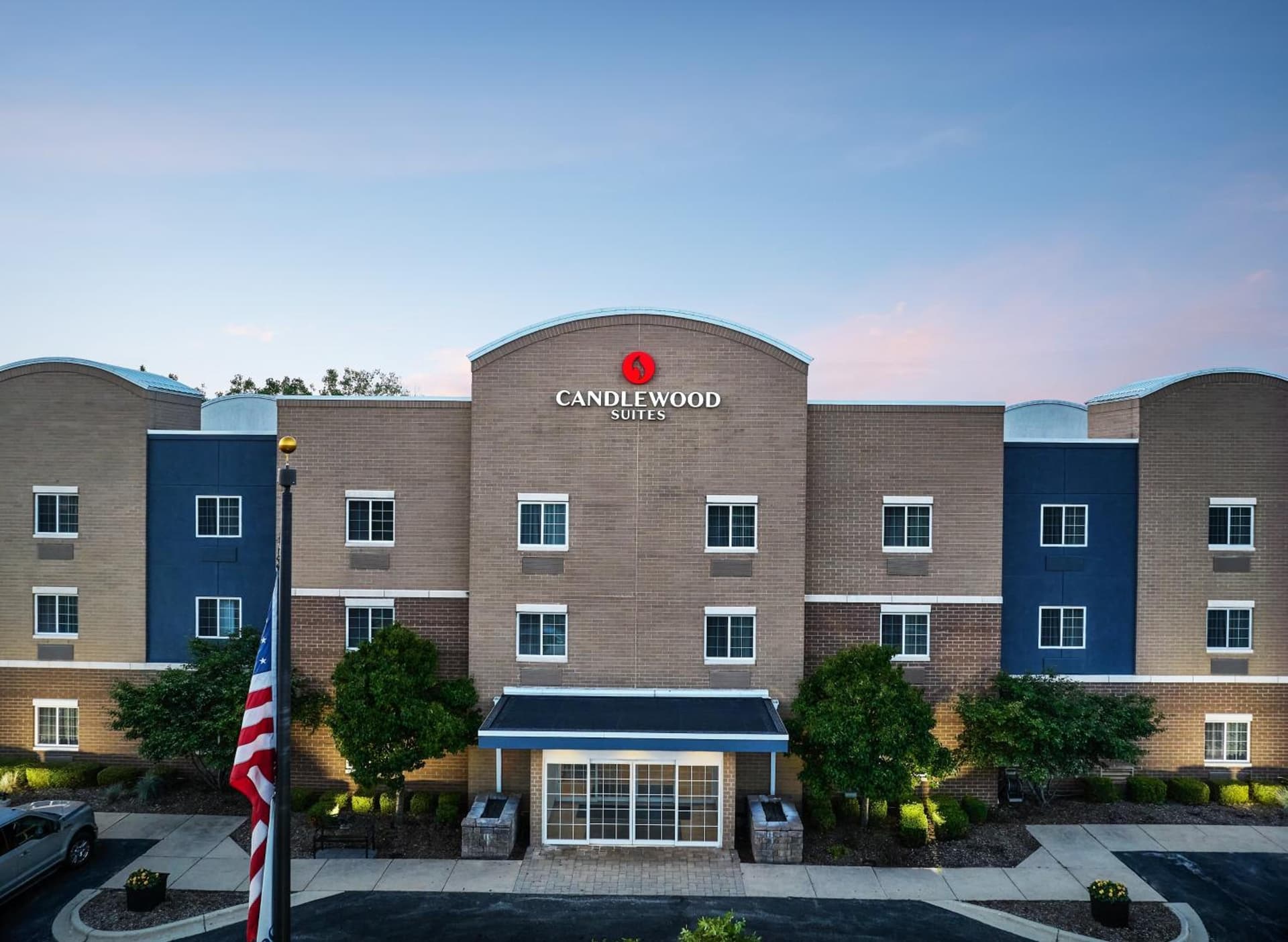 Candlewood Suites Milwaukee Airport - Oak Creek by IHG featured exterior or lobby in Greendale, WI — similar hotel