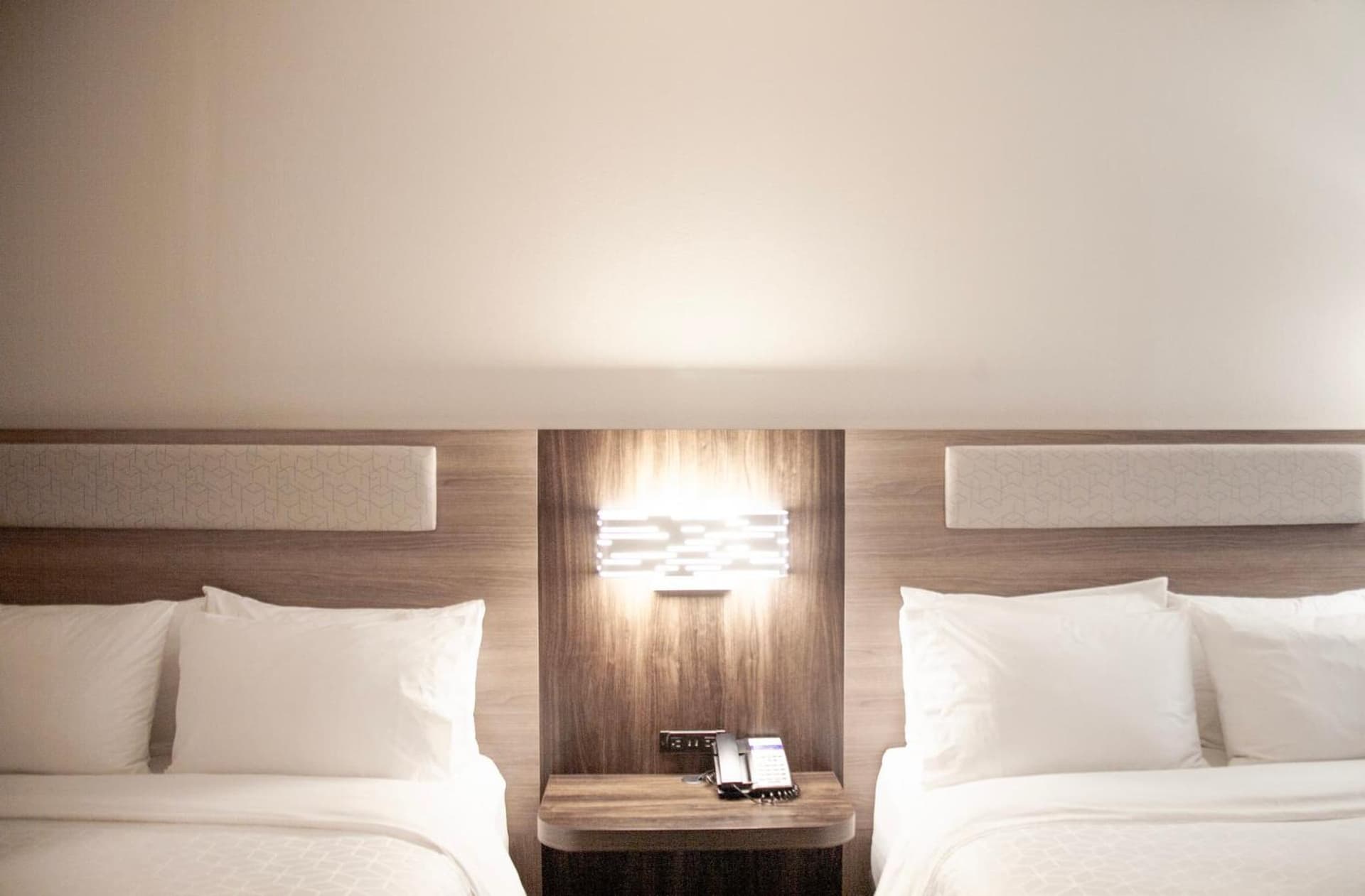 Holiday Inn Express & Suites Overland Park by IHG gallery photo in Overland Park, KS — image 45