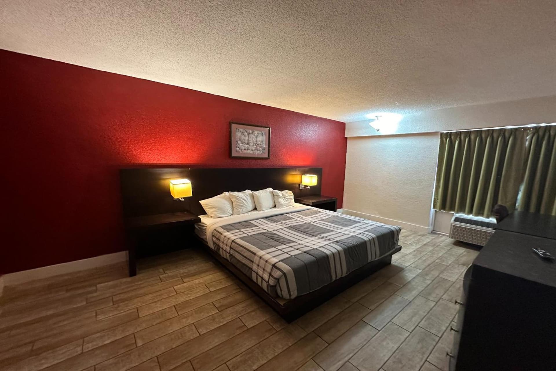 River Valley Inn and Suites gallery photo in Fort Smith, AR — image 4