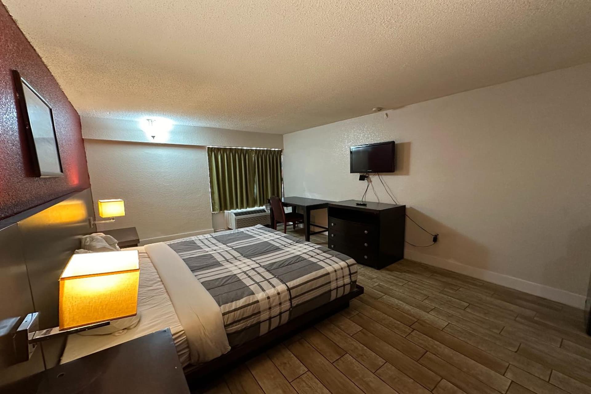 River Valley Inn and Suites gallery photo in Fort Smith, AR — image 10