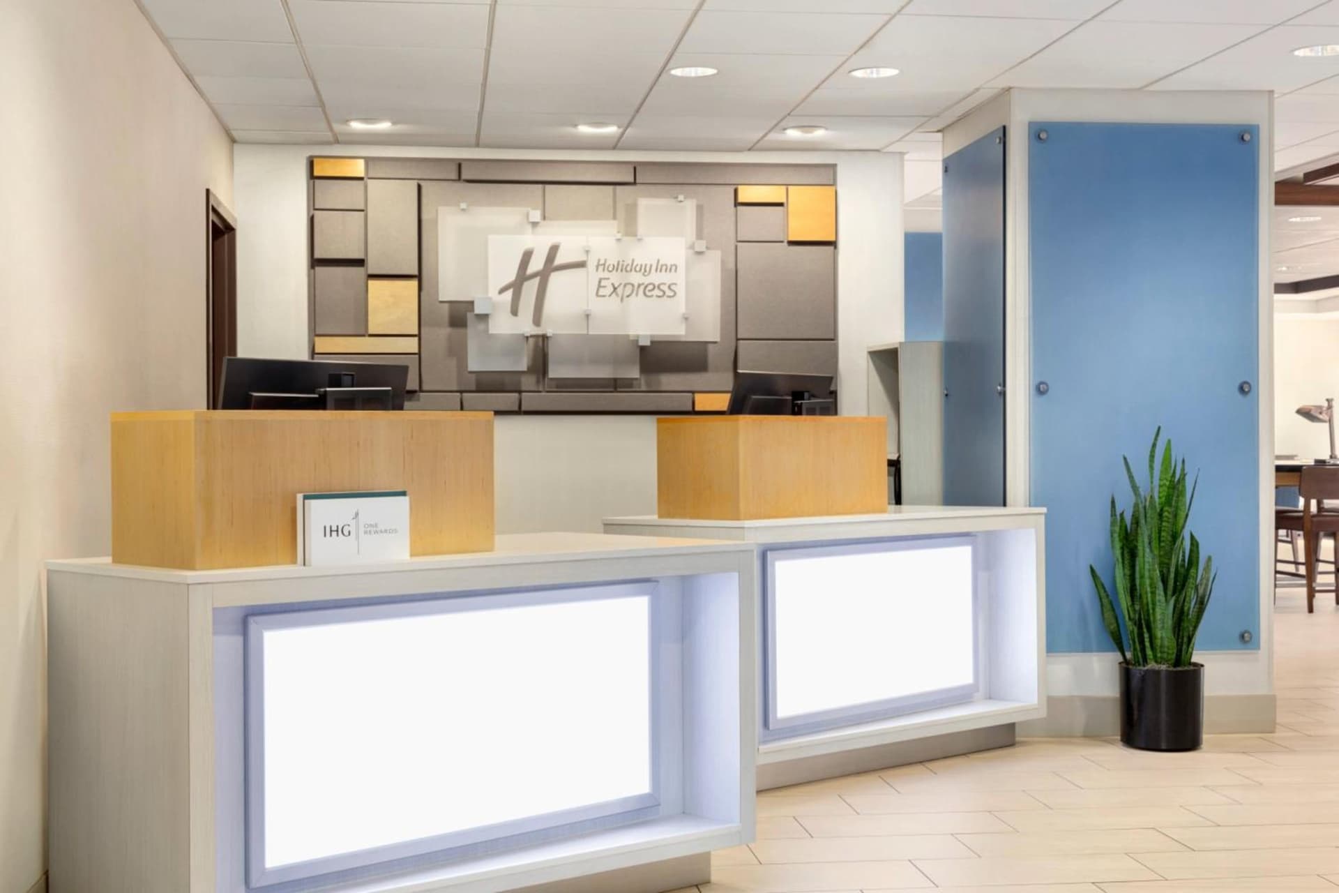 Holiday Inn Express - San Antonio Airport by IHG gallery photo in San Antonio, TX — image 22