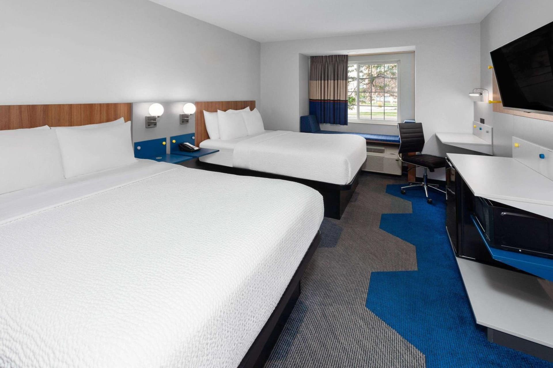 Microtel Inn by Wyndham Janesville gallery photo in Janesville, WI — image 41