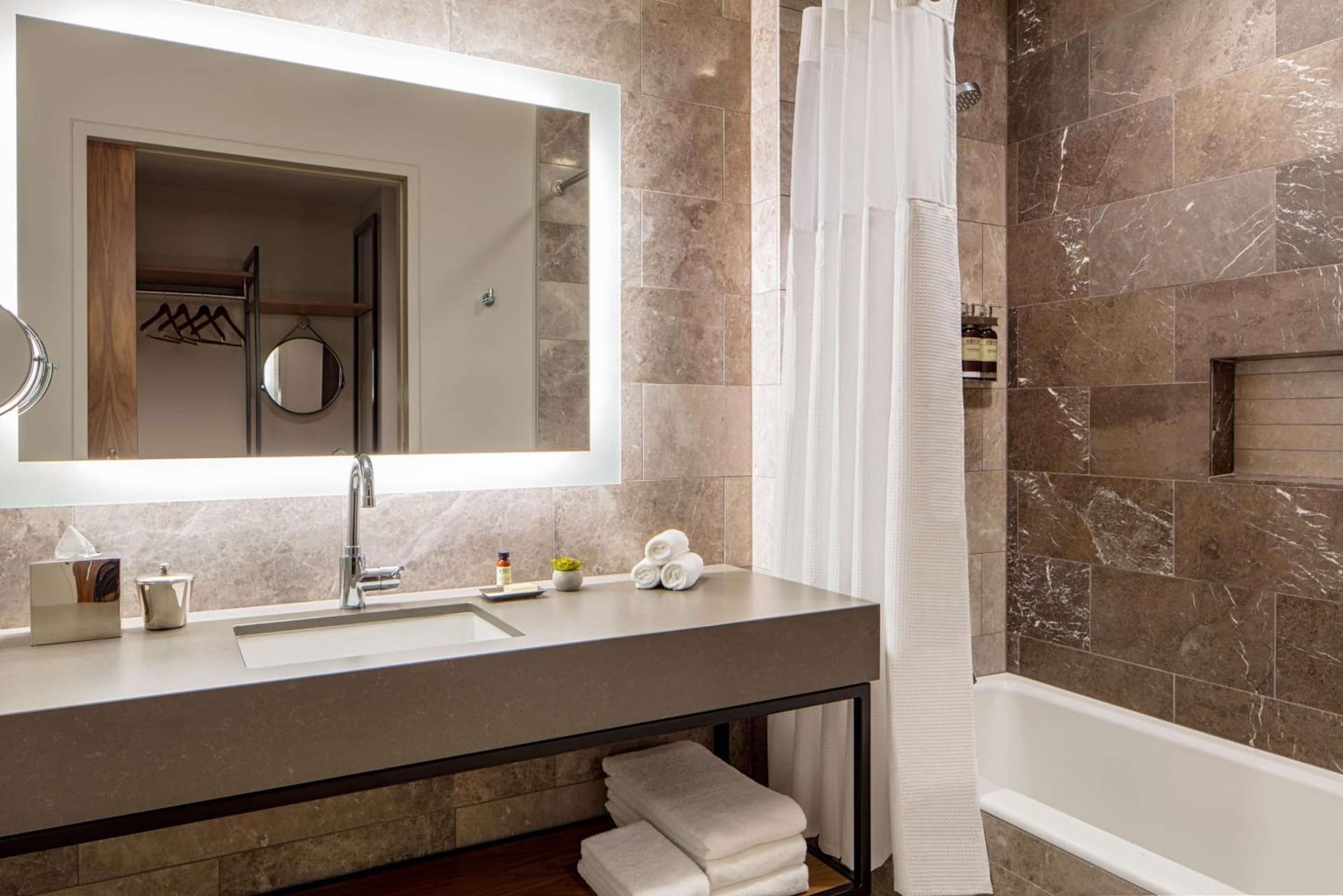 Hyatt Regency Lake Washington at Seattle's Southport gallery photo in Renton, WA — image 42