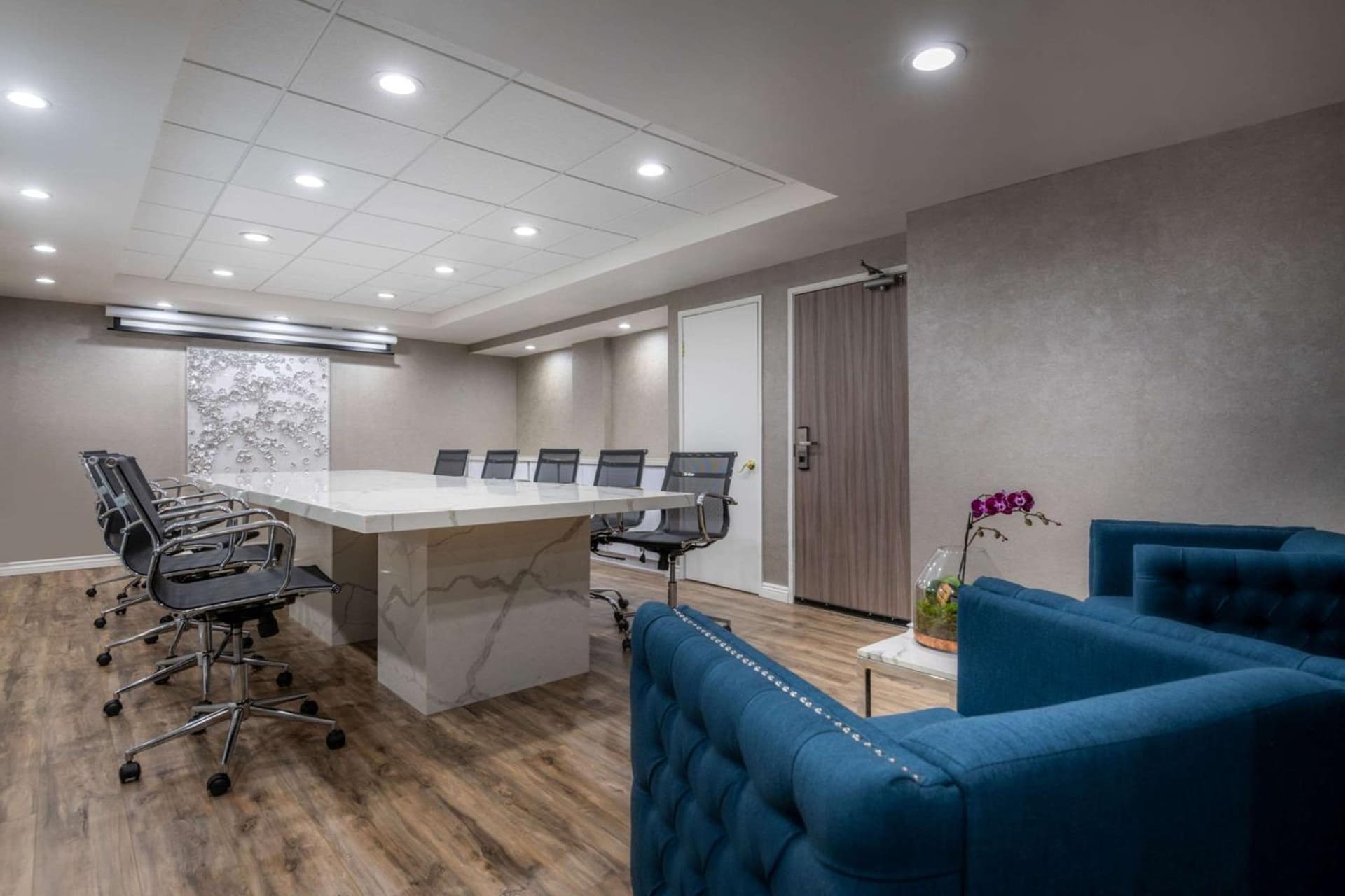 The Volare, an Ascend Collection Hotel interior in San Clemente, CA — gallery photo 2