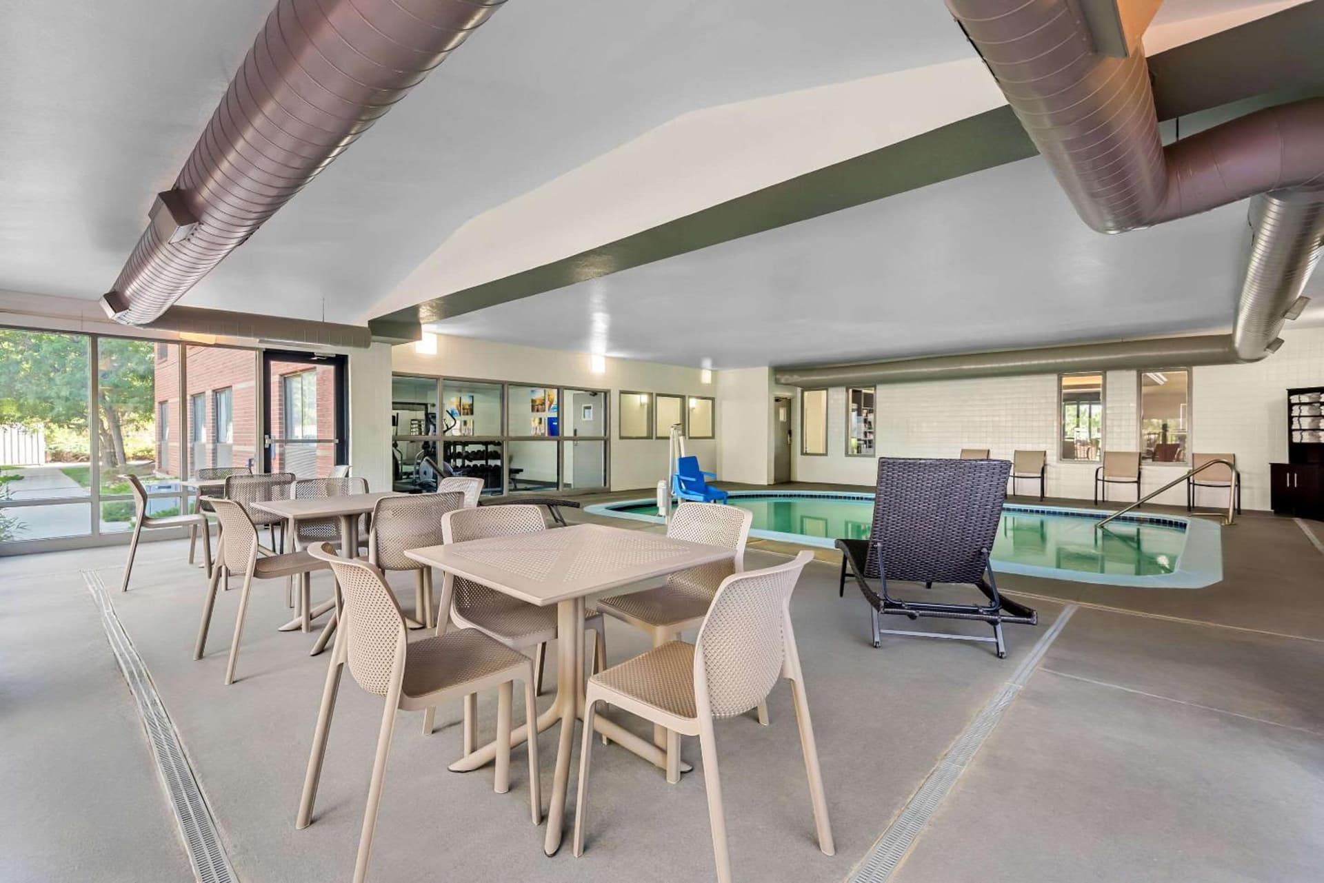 Comfort Suites Denver North - Westminster gallery photo in Westminster, CO — image 36
