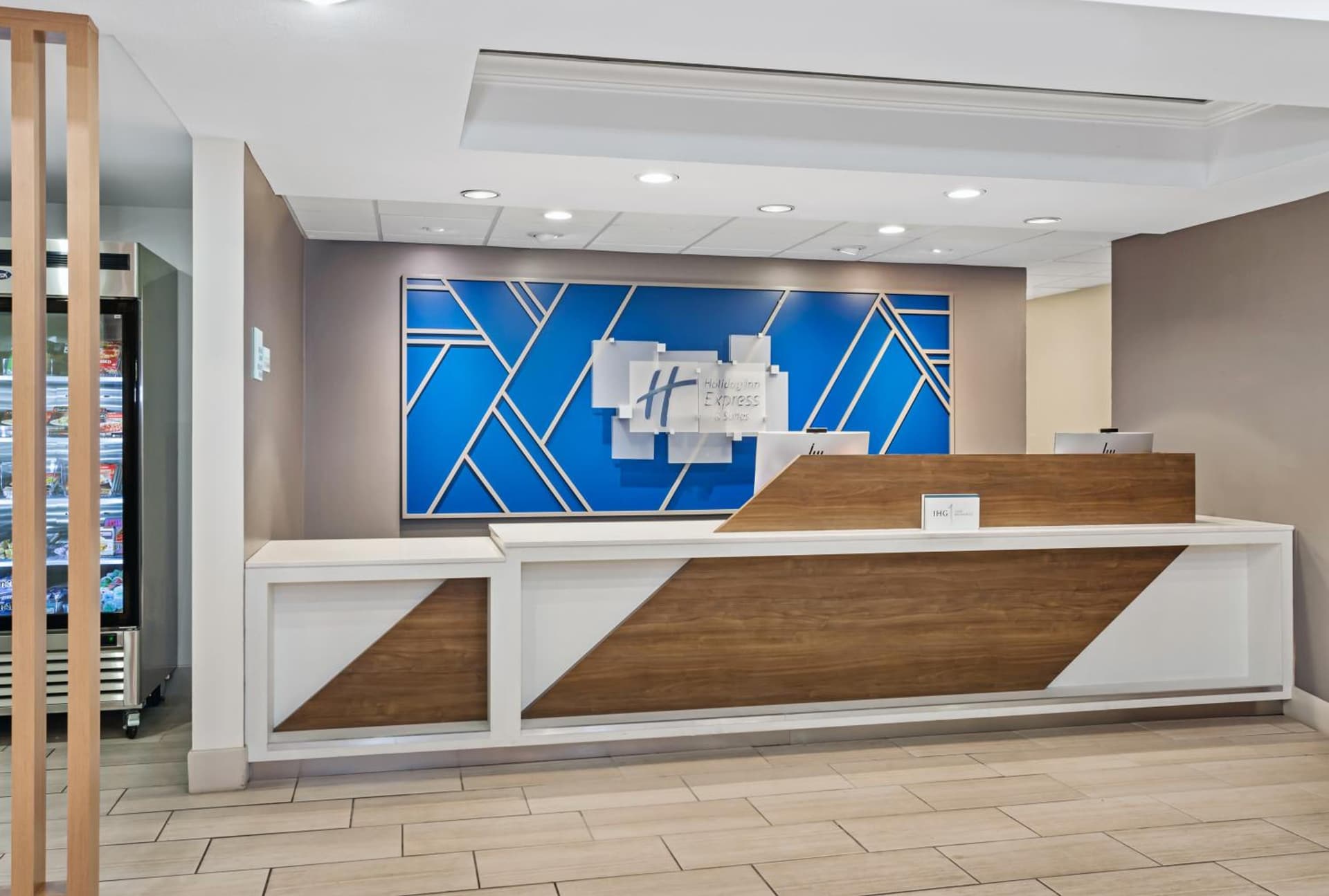 Holiday Inn Express Hotel & Suites Chicago South Lansing by IHG gallery photo in Lansing, IL — image 64