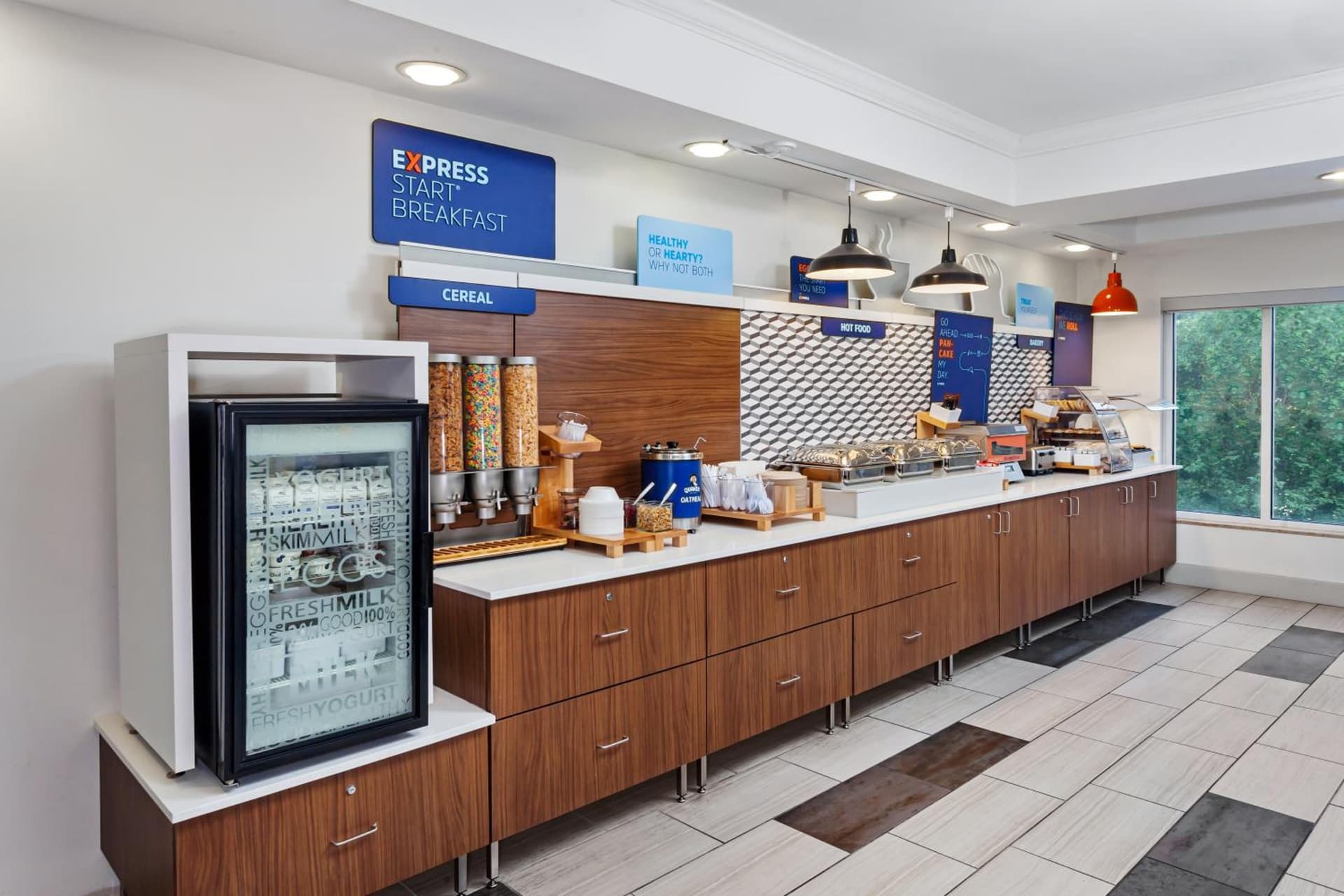 Holiday Inn Express Hotel & Suites Chicago South Lansing by IHG gallery photo in Lansing, IL — image 23