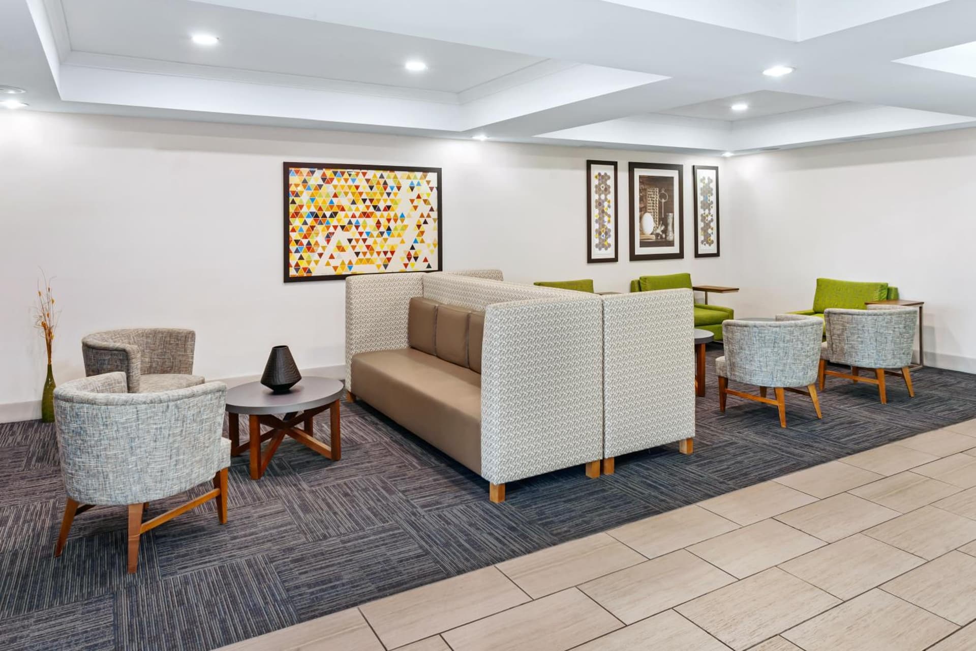 Holiday Inn Express Hotel & Suites Chicago South Lansing by IHG gallery photo in Lansing, IL — image 66