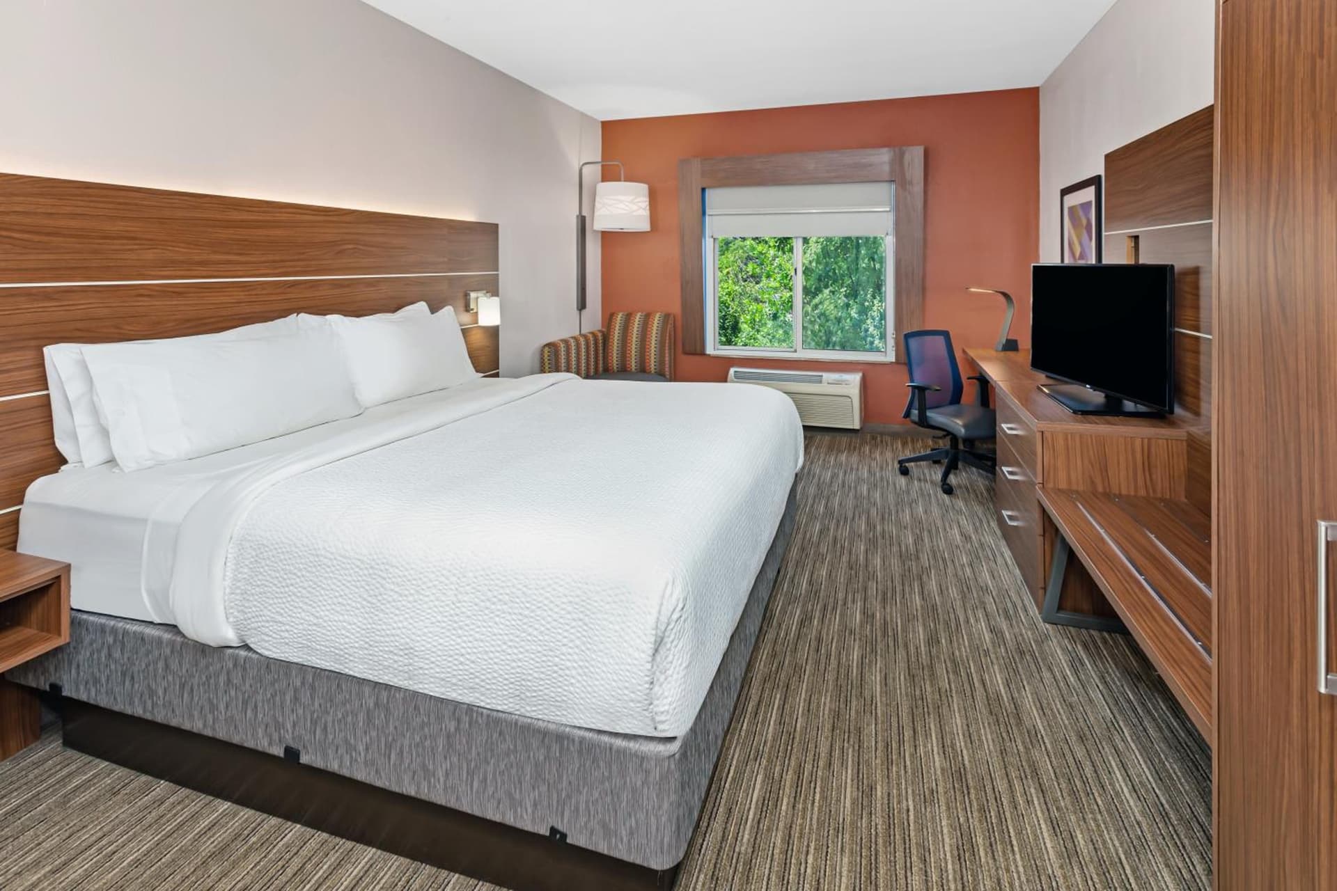 Holiday Inn Express Hotel & Suites Chicago South Lansing by IHG gallery photo in Lansing, IL — image 14