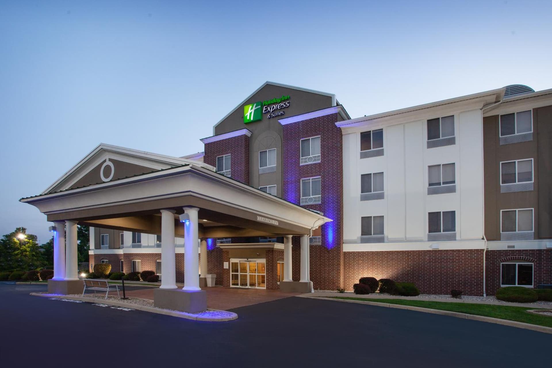 Holiday Inn Express Hotel & Suites Chicago South Lansing by IHG property views in Lansing, IL — gallery photo 3