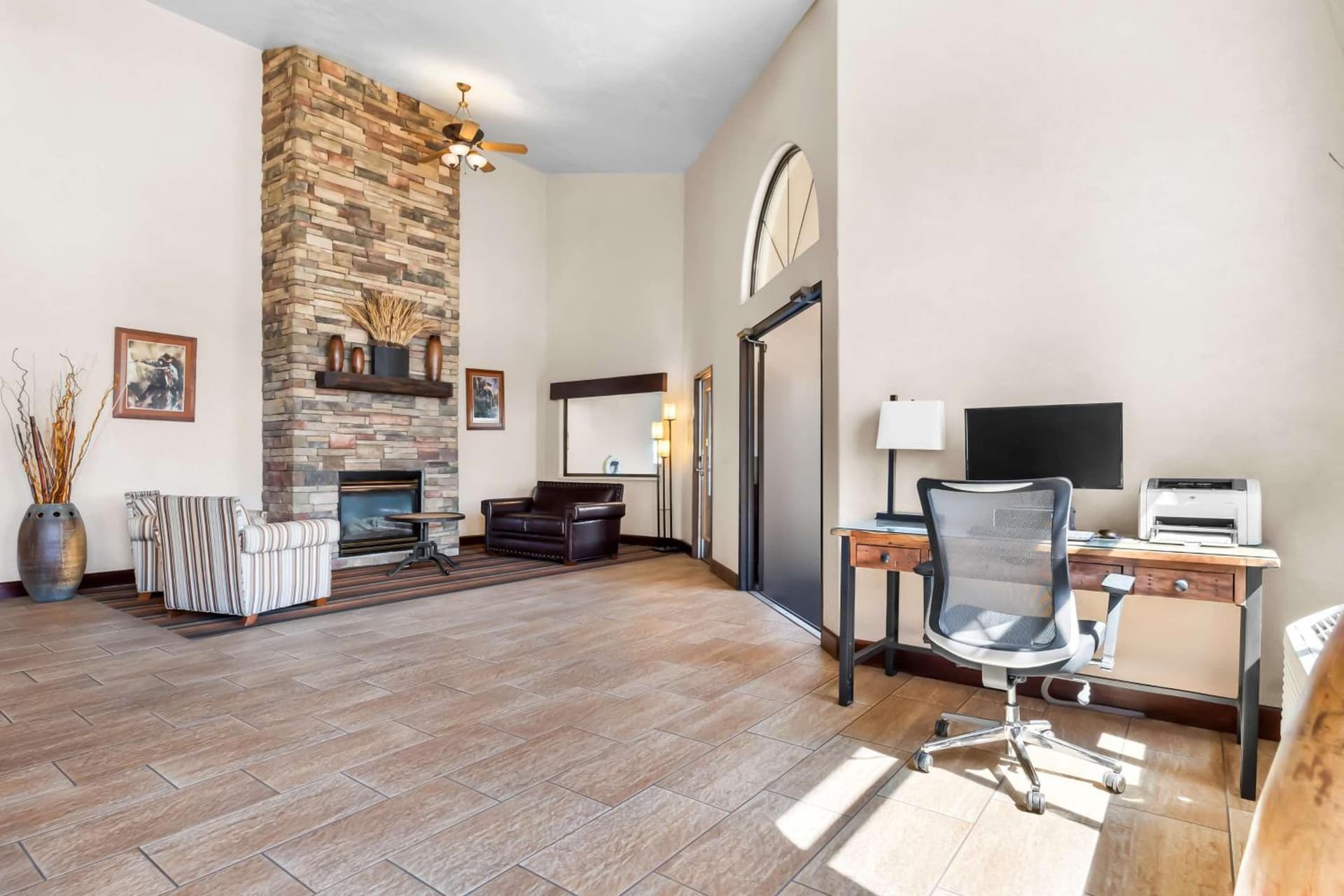 Best Western Grande River Inn & Suites gallery photo in Grand Junction, CO — image 16