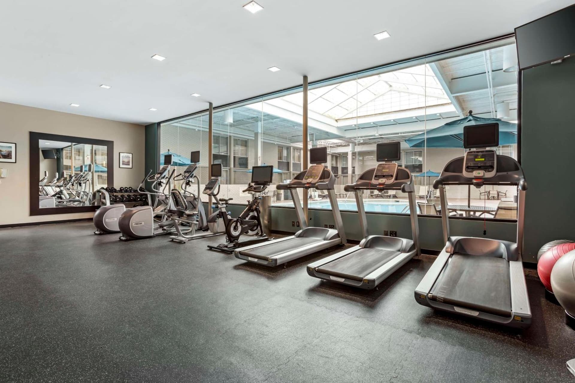 Best Western Plus Kingston Hotel and Conference Center gallery photo in Kingston, NY — image 29