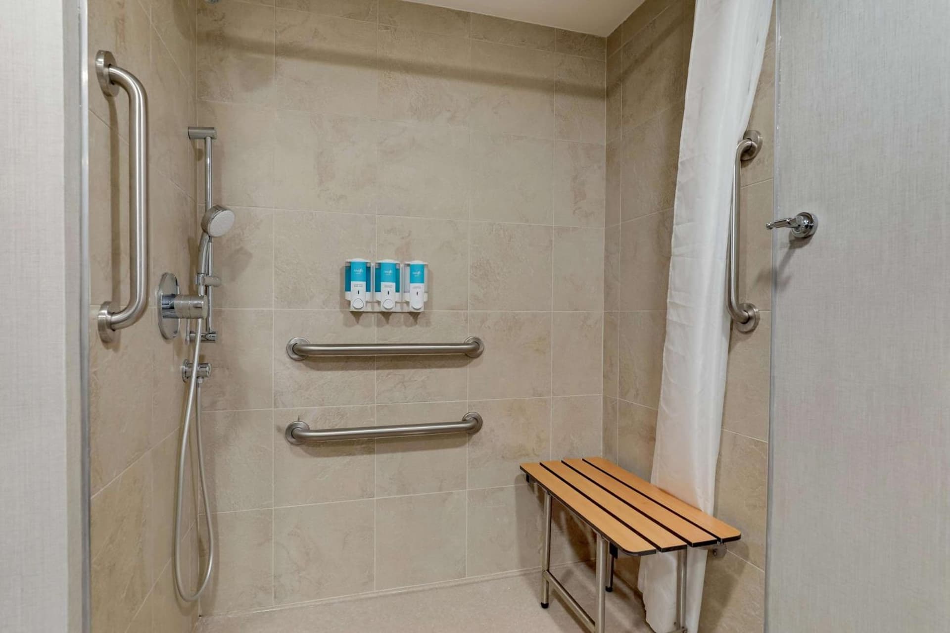 Drury Plaza Hotel North Charleston gallery photo in North Charleston, SC — image 21