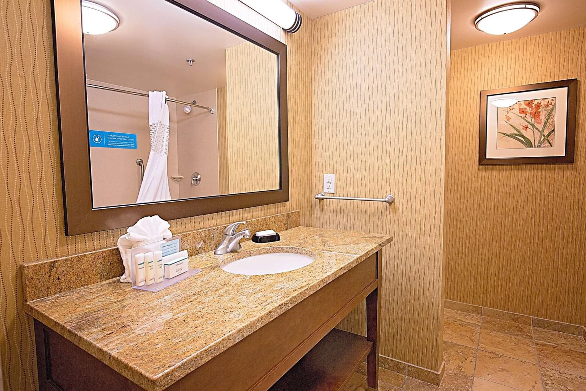 Hampton Inn & Suites Jacksonville gallery photo in Jacksonville, NC — image 31