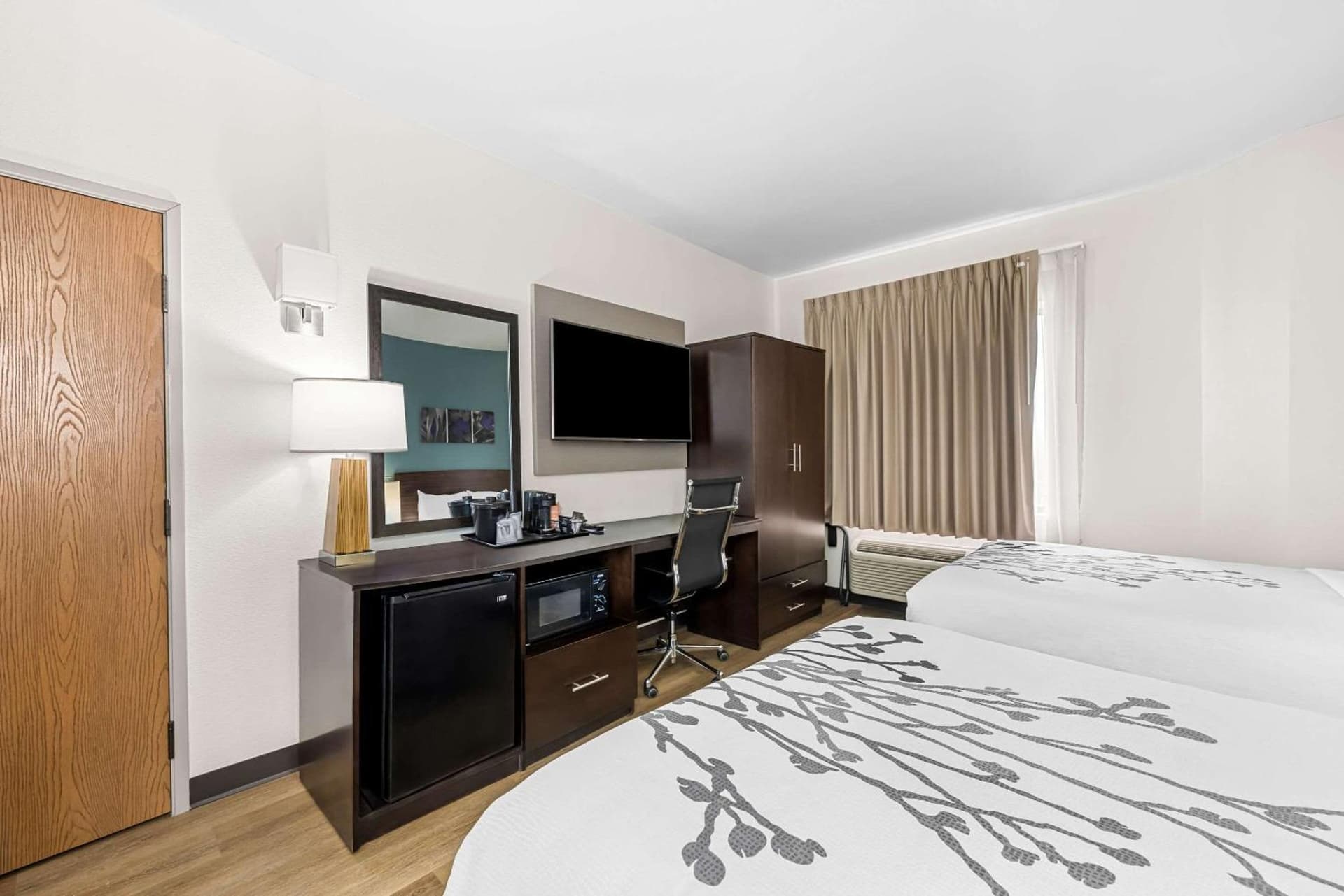 Sleep Inn & Suites Kingsport TriCities Airport gallery photo in Kingsport, TN — image 31