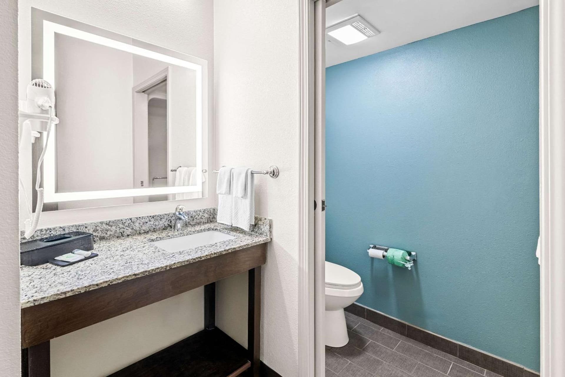 Sleep Inn & Suites Kingsport TriCities Airport gallery photo in Kingsport, TN — image 18