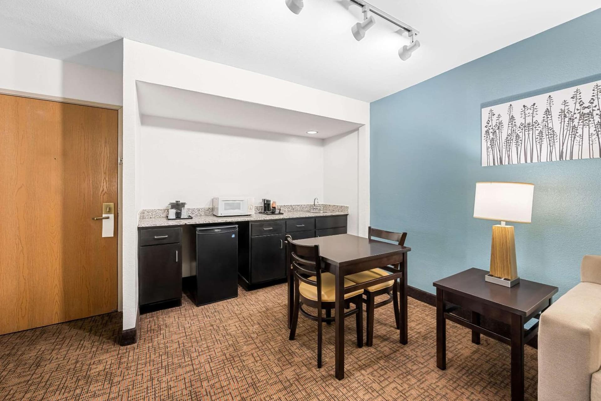 Sleep Inn & Suites Kingsport TriCities Airport gallery photo in Kingsport, TN — image 42
