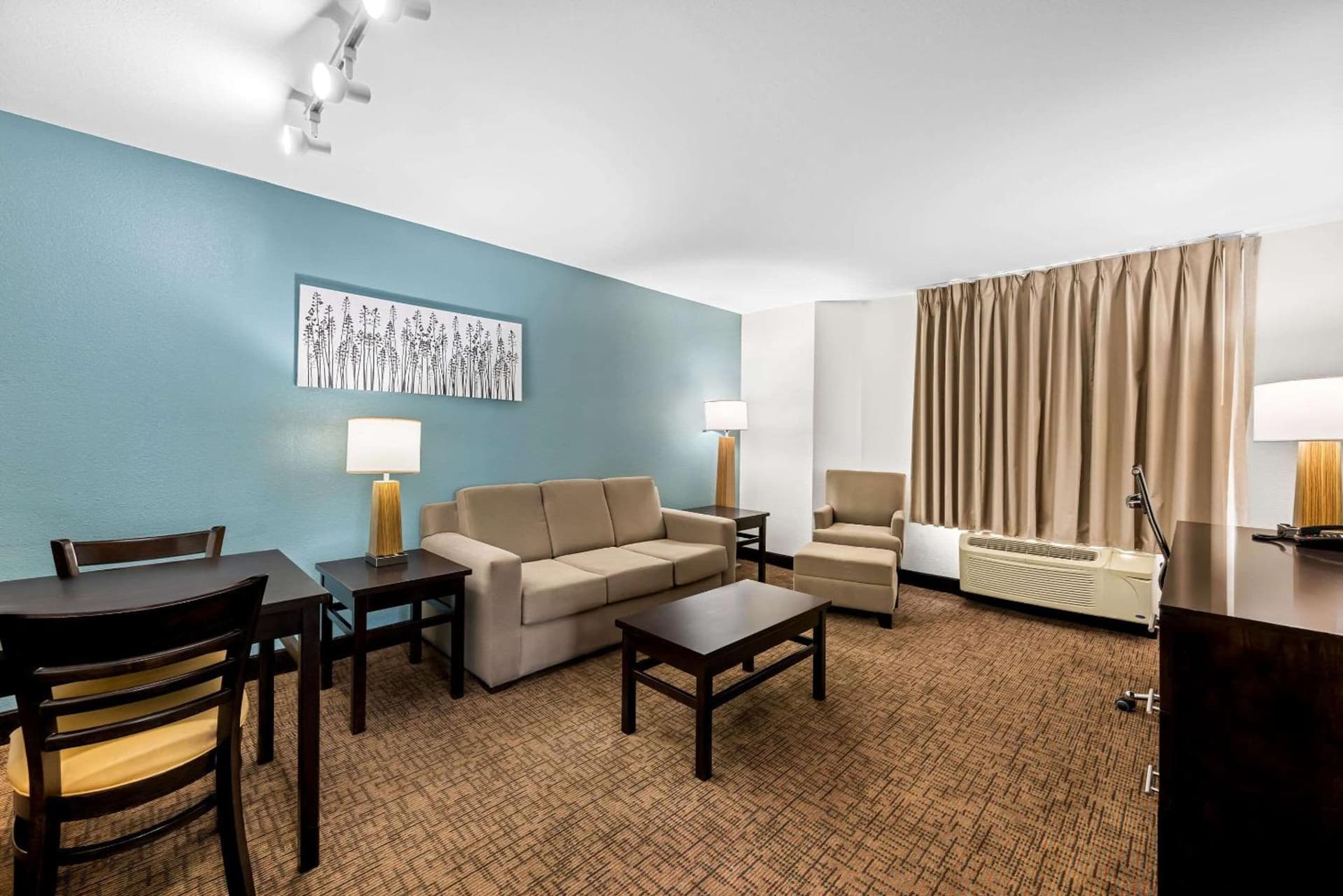 Sleep Inn & Suites Kingsport TriCities Airport gallery photo in Kingsport, TN — image 43