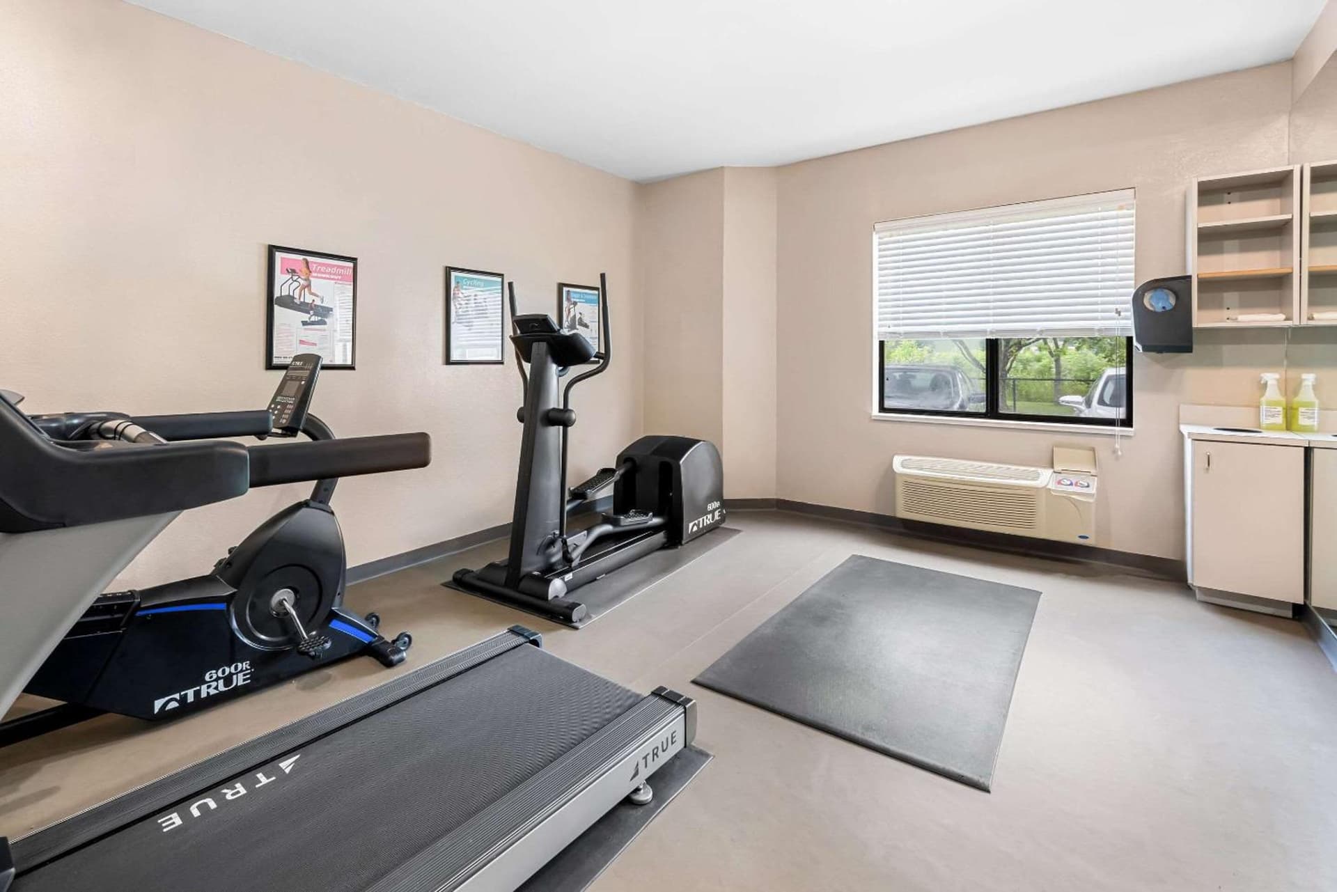 Sleep Inn & Suites Kingsport TriCities Airport gallery photo in Kingsport, TN — image 28
