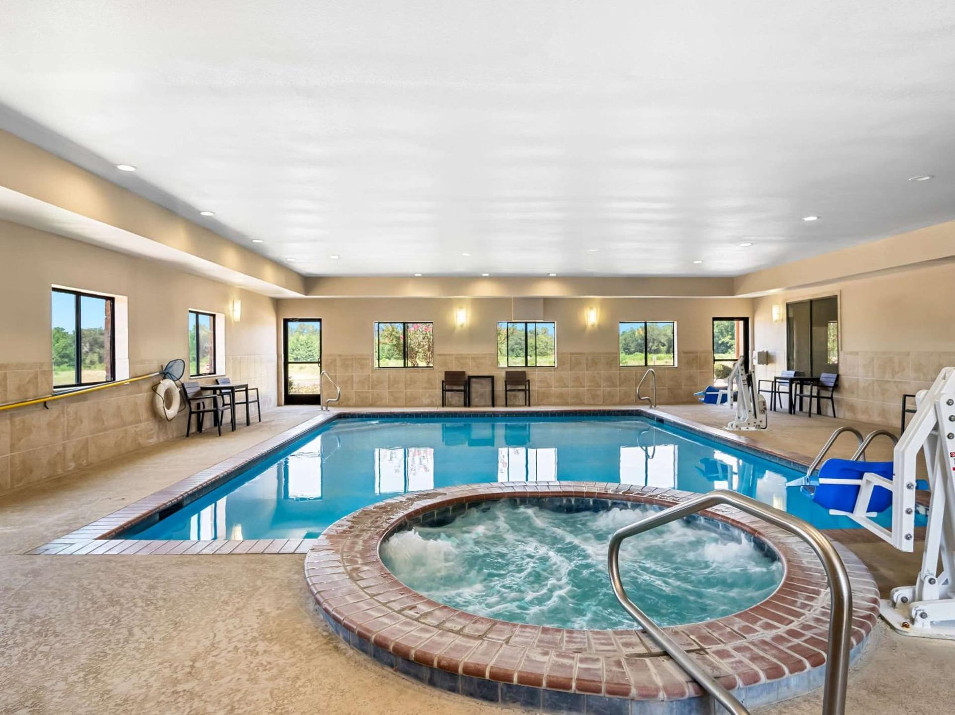 Comfort Suites Lindale - Tyler North gallery photo in Lindale, TX — image 27