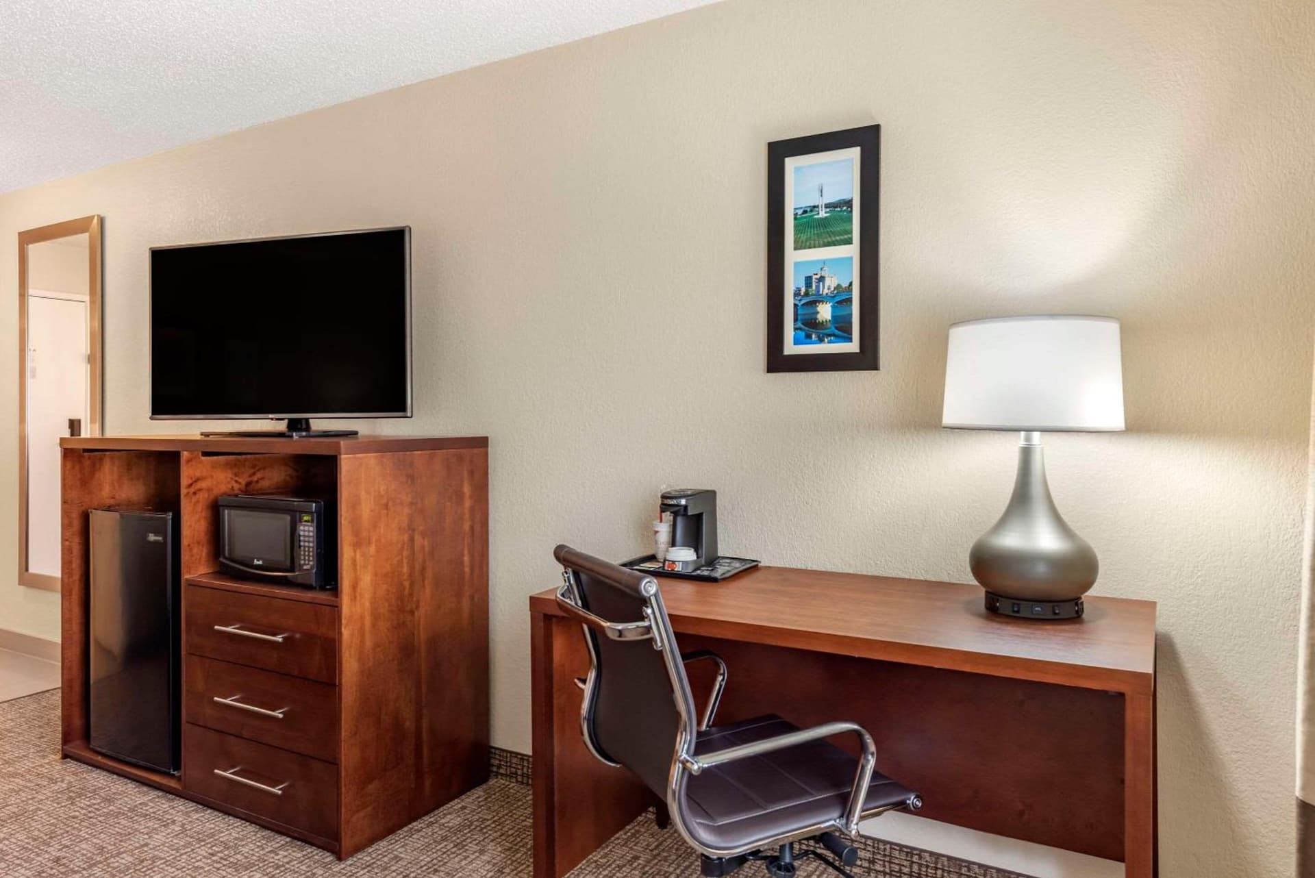 Comfort Inn & Suites Middletown - Franklin gallery photo in Middletown, OH — image 13