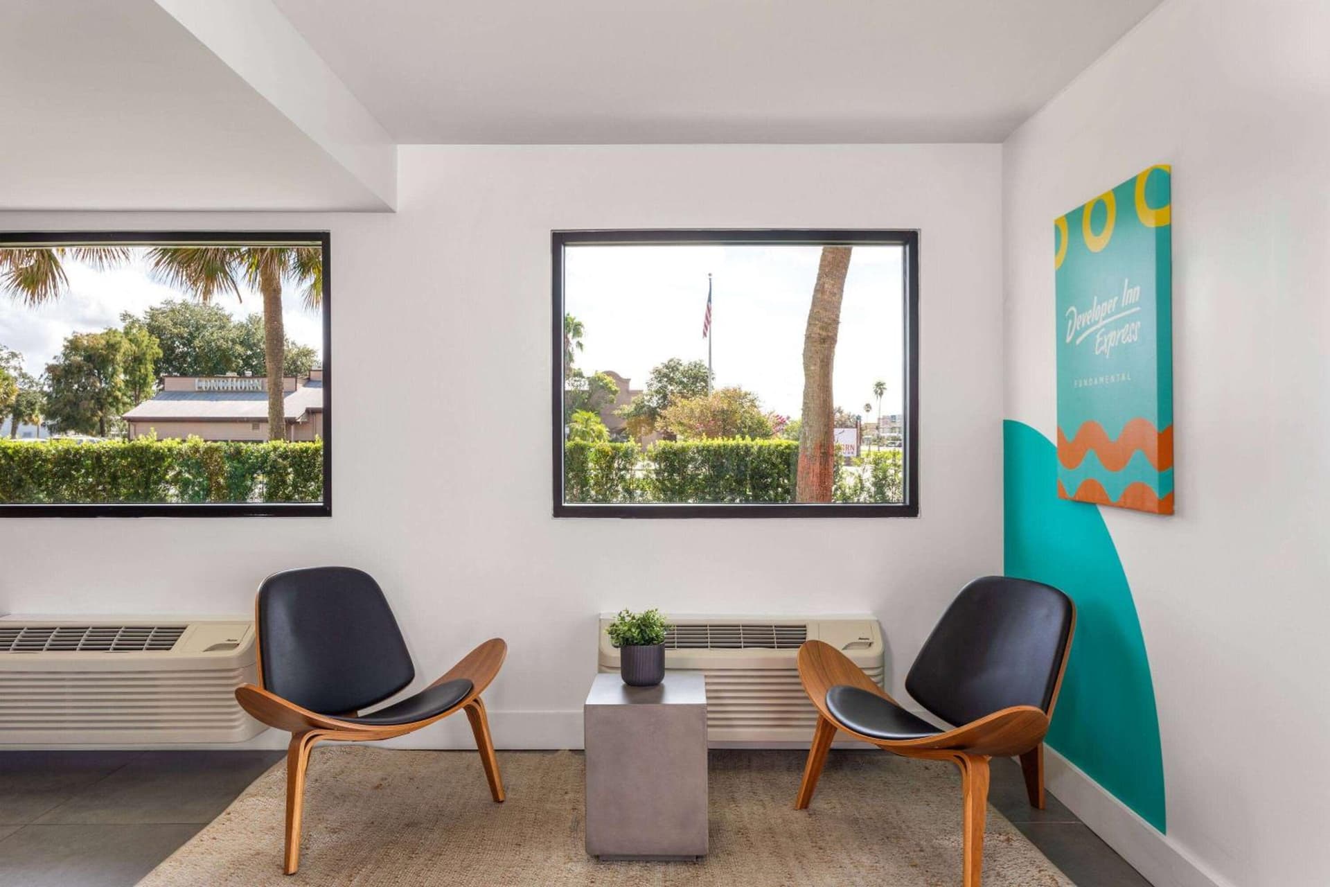Travelodge by Wyndham Orlando Lake Buena Vista South interior in Kissimmee, FL — gallery photo 2