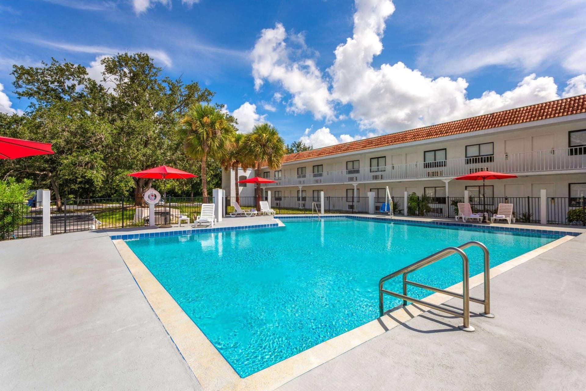 Travelodge by Wyndham Orlando Lake Buena Vista South gallery photo in Kissimmee, FL — image 12