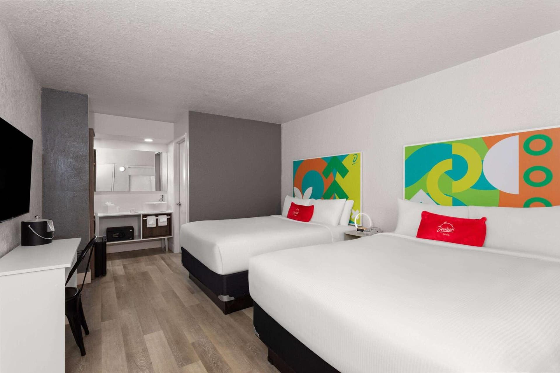 Travelodge by Wyndham Orlando Lake Buena Vista South gallery photo in Kissimmee, FL — image 13