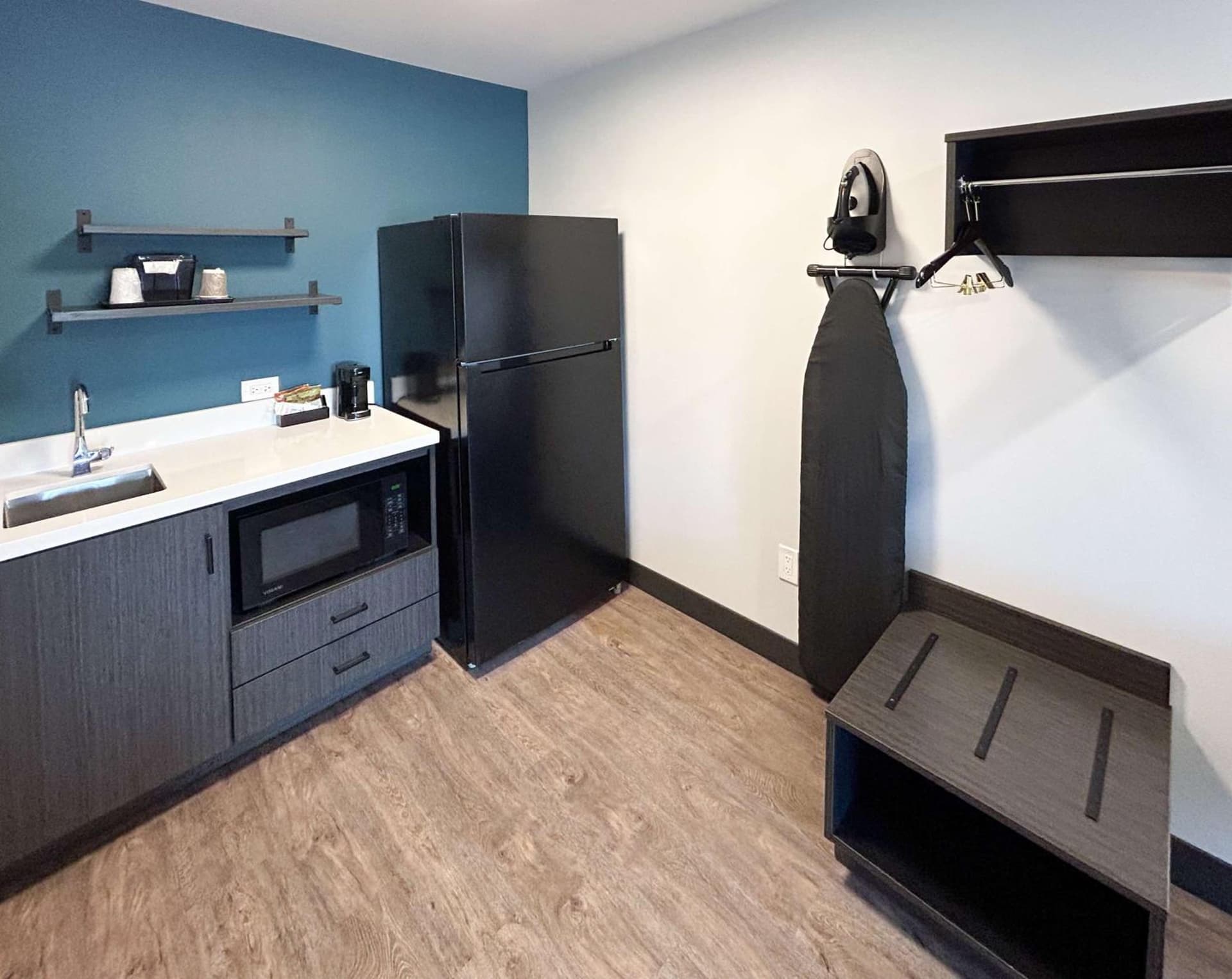 Studio 6 Corona, CA West interior in Corona, CA — gallery photo 2