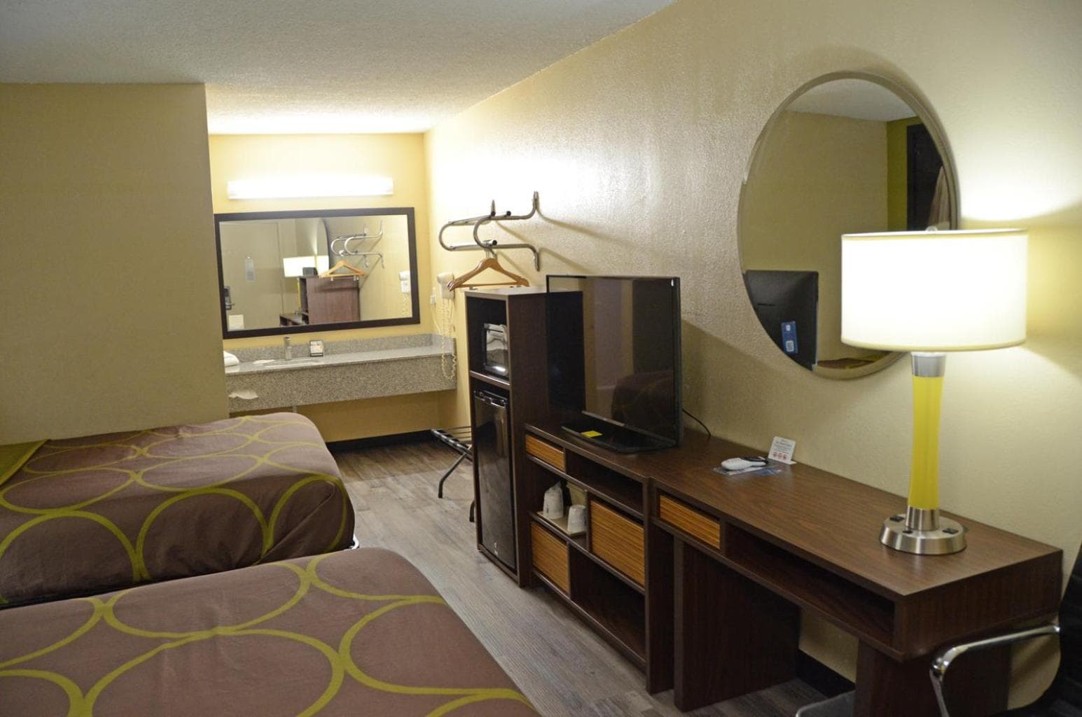 Super 8 by Wyndham Lafayette / Purdue Area gallery photo in Lafayette, IN — image 4