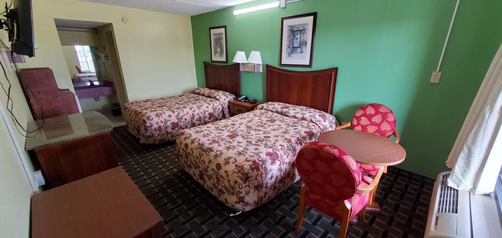 Regency Inn interior in Riverdale, GA — gallery photo 2