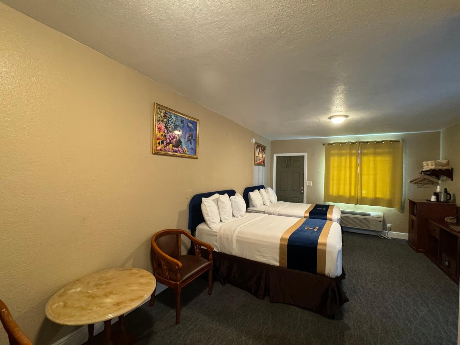 Sandals Inn property views in Daytona Beach, FL — gallery photo 3