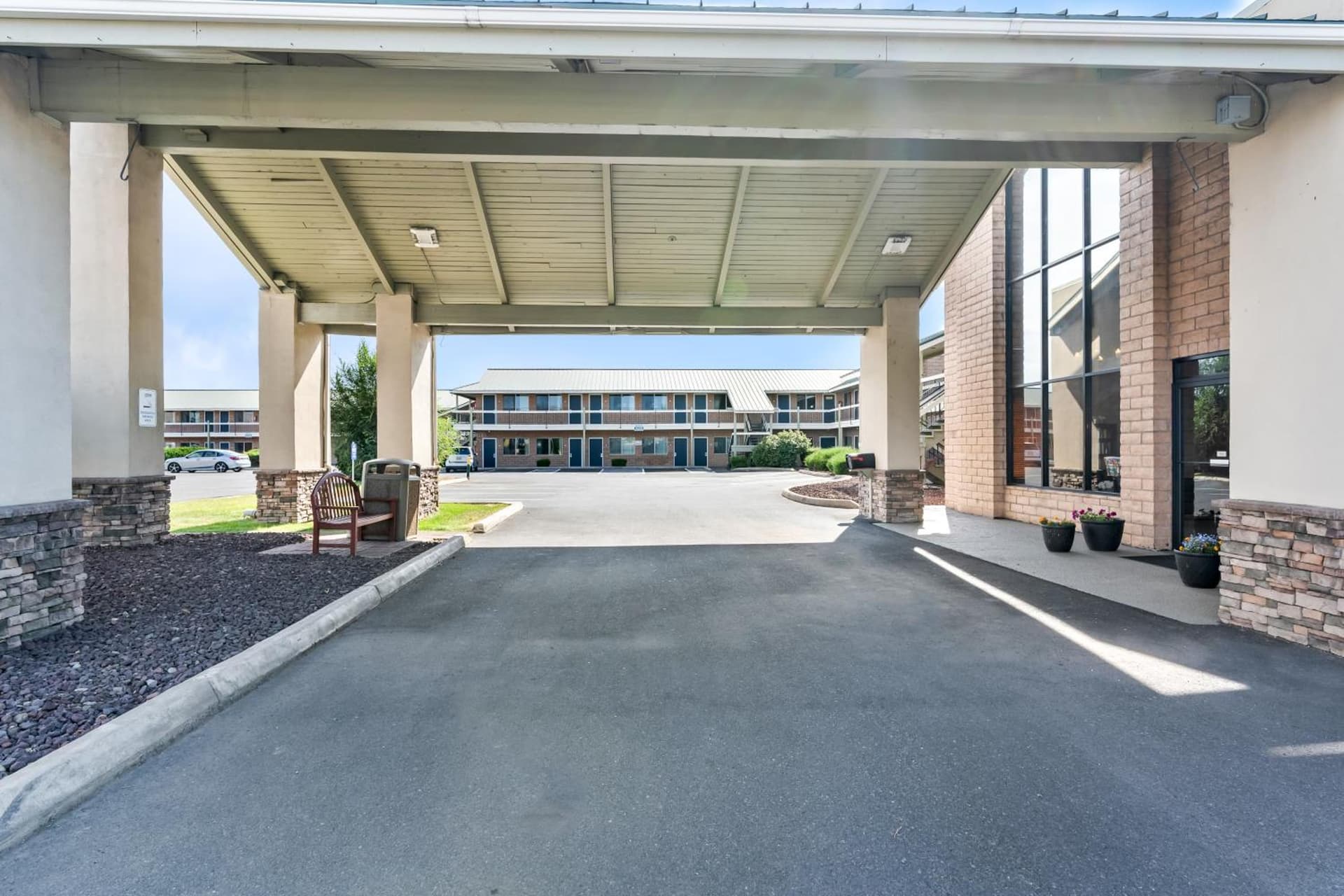 Americas Best Value Inn Yakima gallery photo in Union Gap, WA — image 16