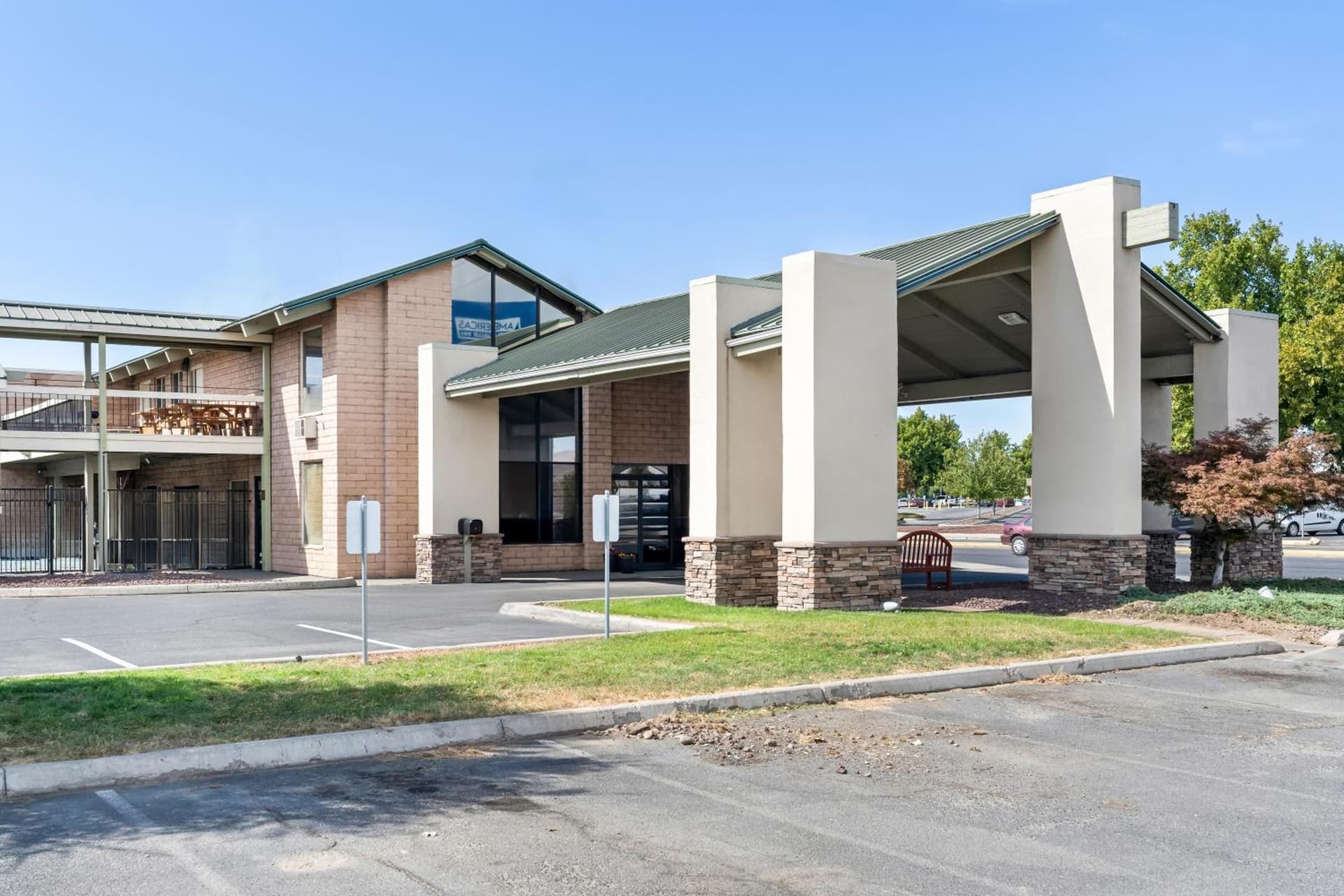 Americas Best Value Inn Yakima gallery photo in Union Gap, WA — image 17
