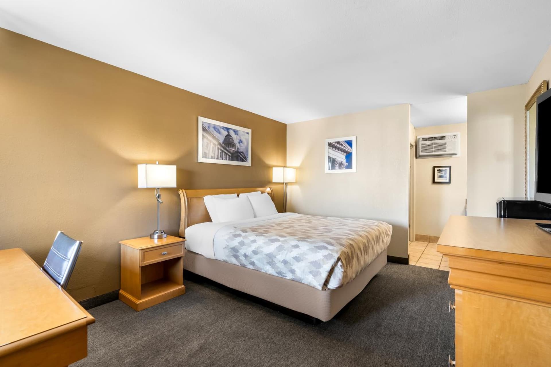 Americas Best Value Inn Yakima gallery photo in Union Gap, WA — image 12
