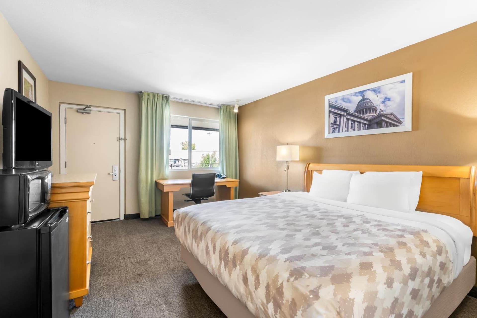 Americas Best Value Inn Yakima gallery photo in Union Gap, WA — image 13