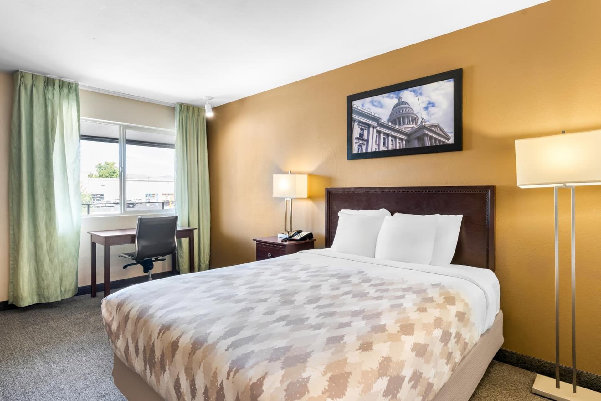 Americas Best Value Inn Yakima gallery photo in Union Gap, WA — image 9