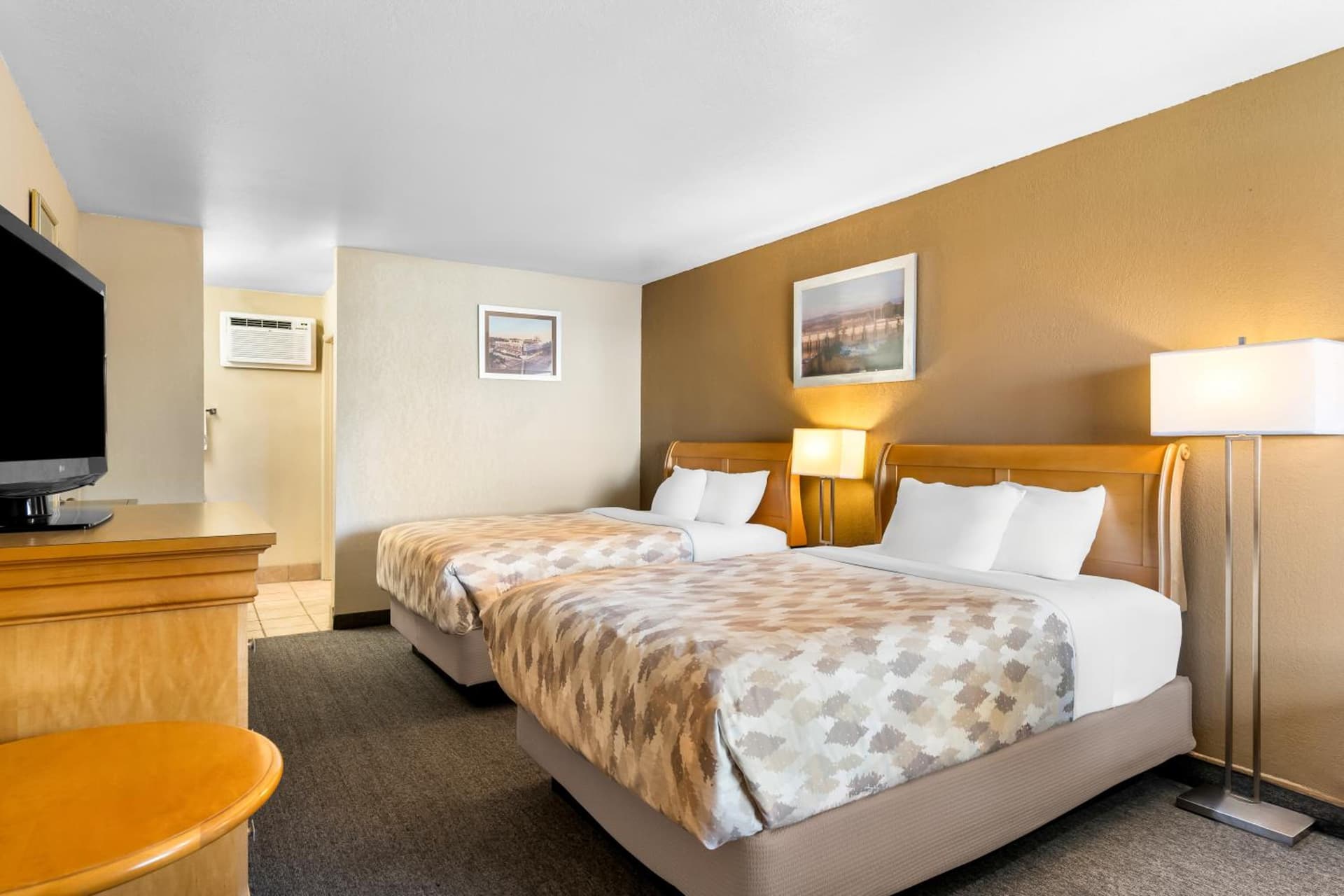 Americas Best Value Inn Yakima gallery photo in Union Gap, WA — image 15